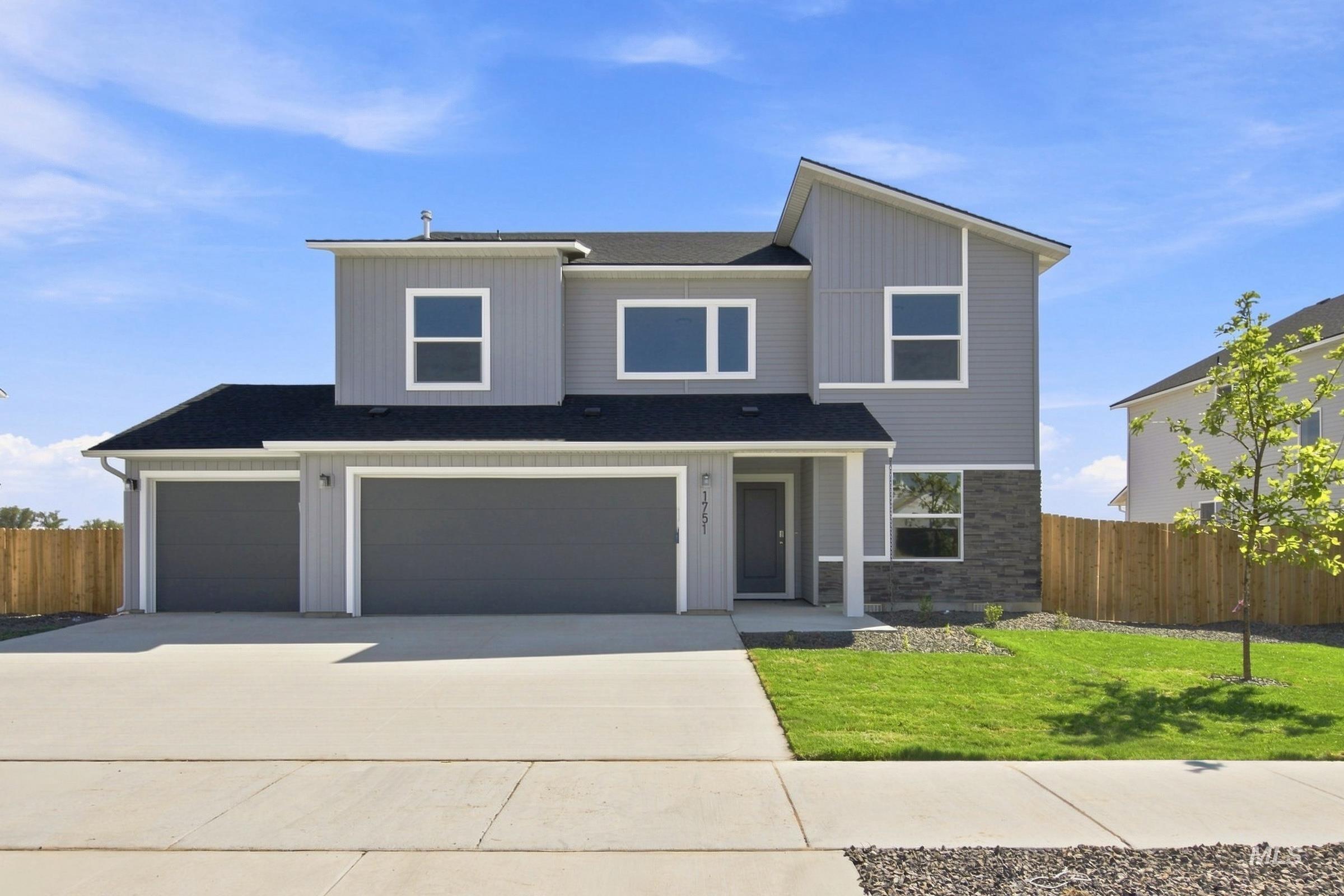 1751 Gyrfalcon St, Middleton, Idaho 83644, 5 Bedrooms, 3 Bathrooms, Residential For Sale, Price $539,990,MLS 98997619