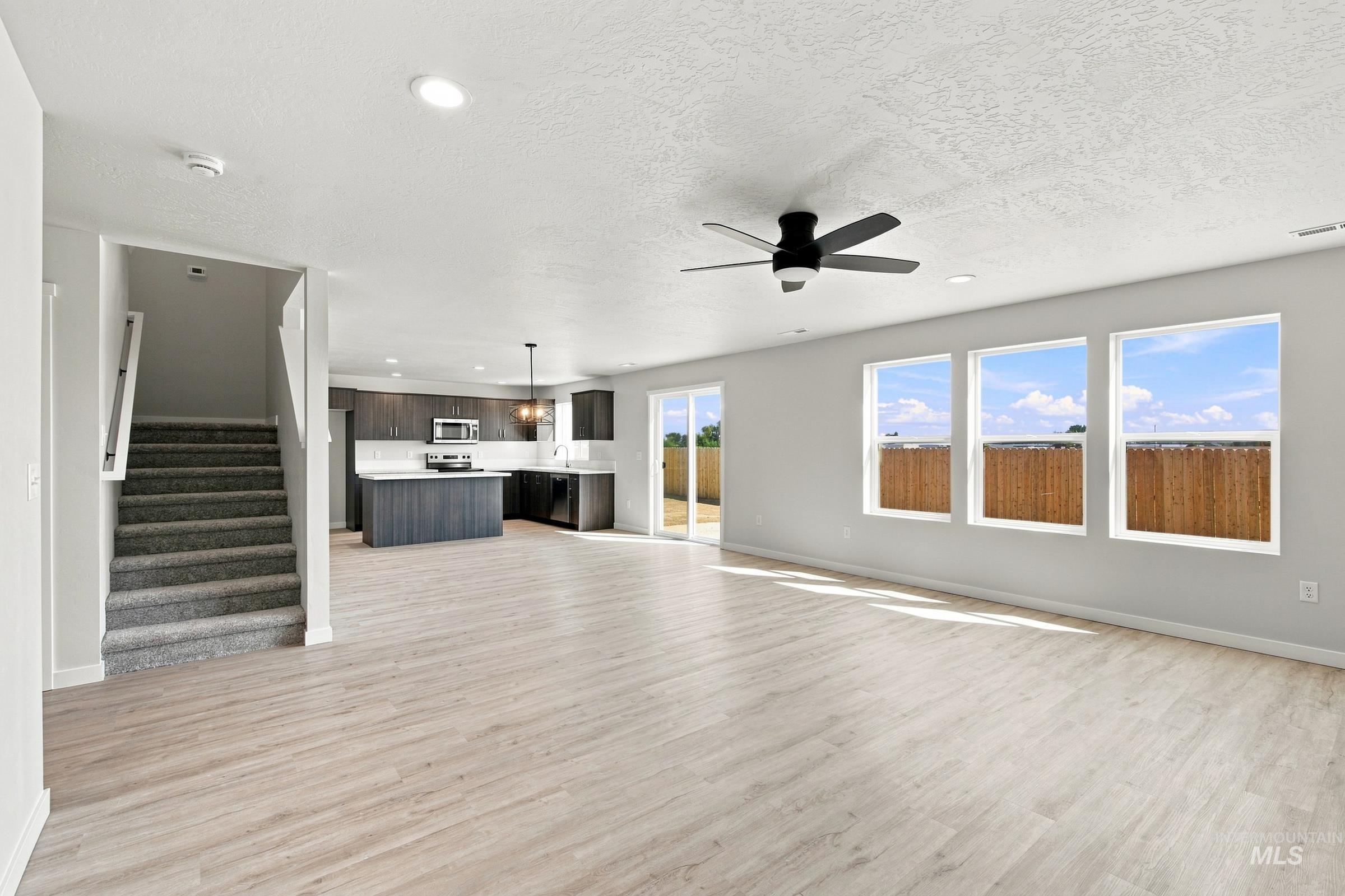 1751 Gyrfalcon St, Middleton, Idaho 83644, 5 Bedrooms, 3 Bathrooms, Residential For Sale, Price $524,990, 98997619