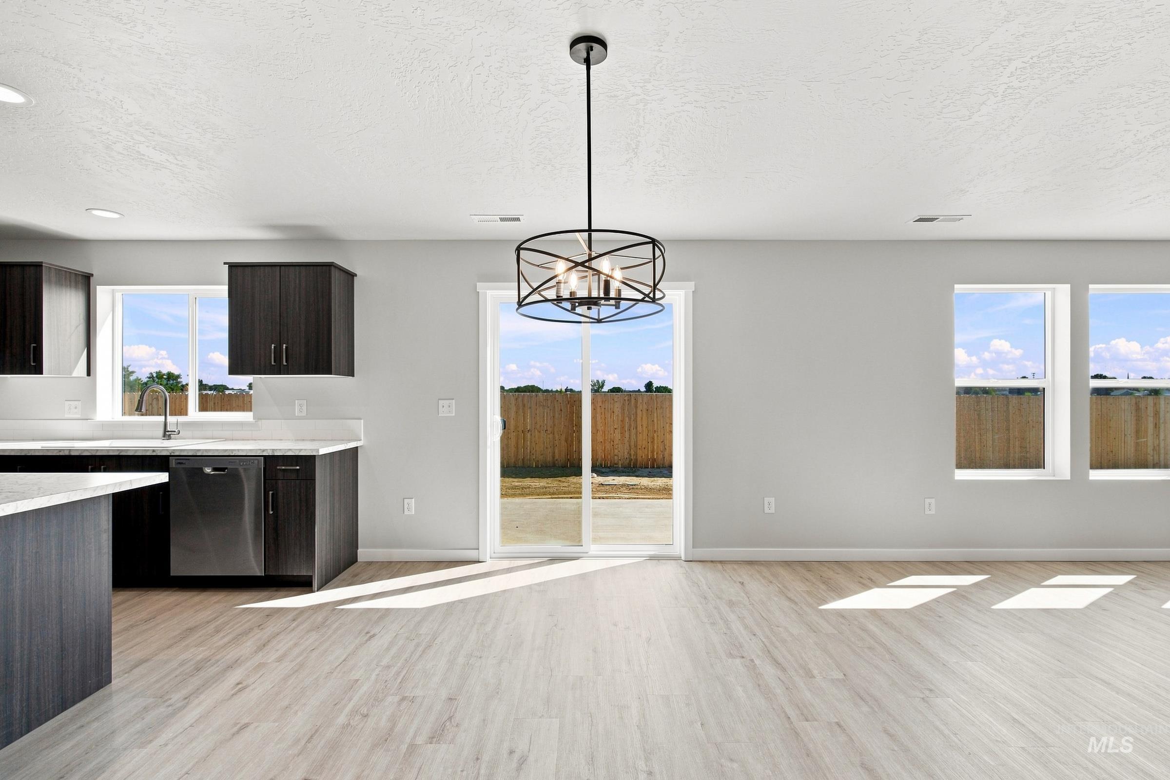 1751 Gyrfalcon St, Middleton, Idaho 83644, 5 Bedrooms, 3 Bathrooms, Residential For Sale, Price $524,990, 98997619