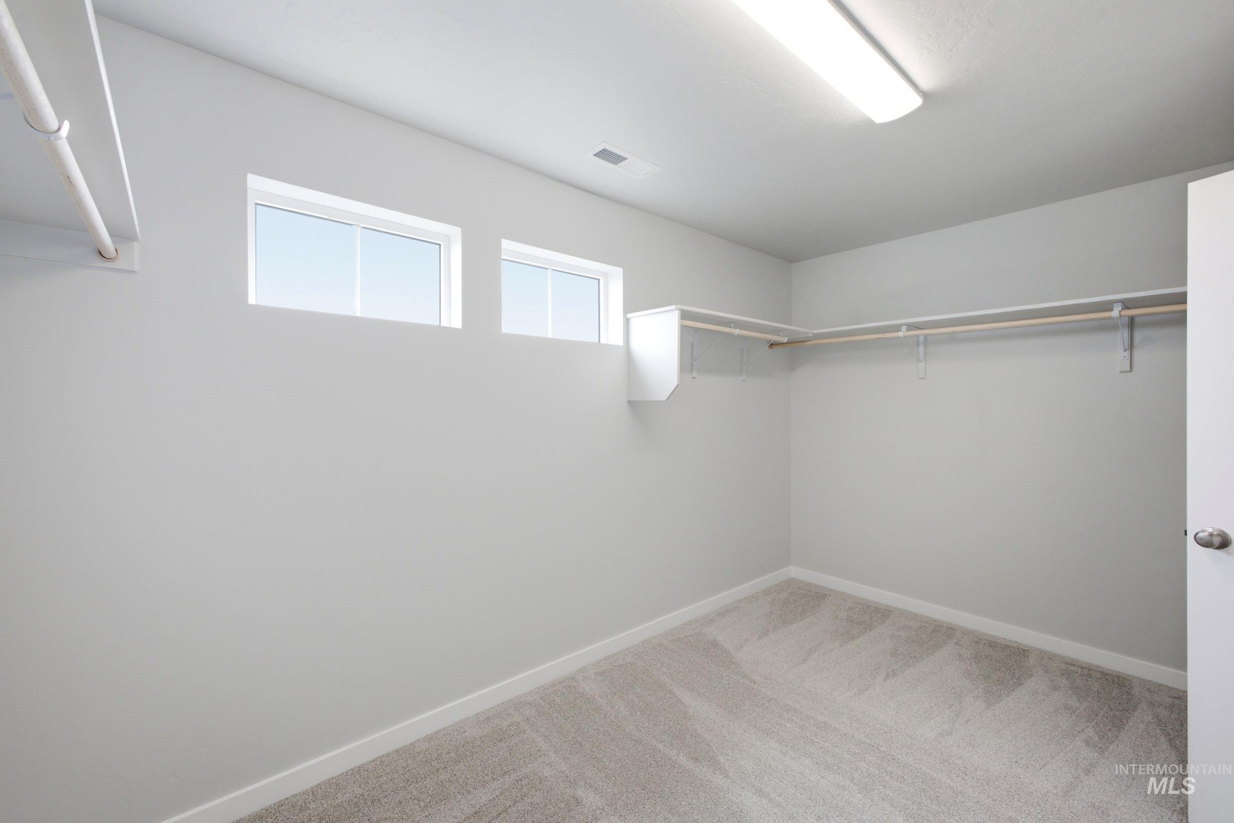 9400 W Cosmic St, Nampa, Idaho 83687, 4 Bedrooms, 3 Bathrooms, Residential For Sale, Price $559,990,MLS 98997622