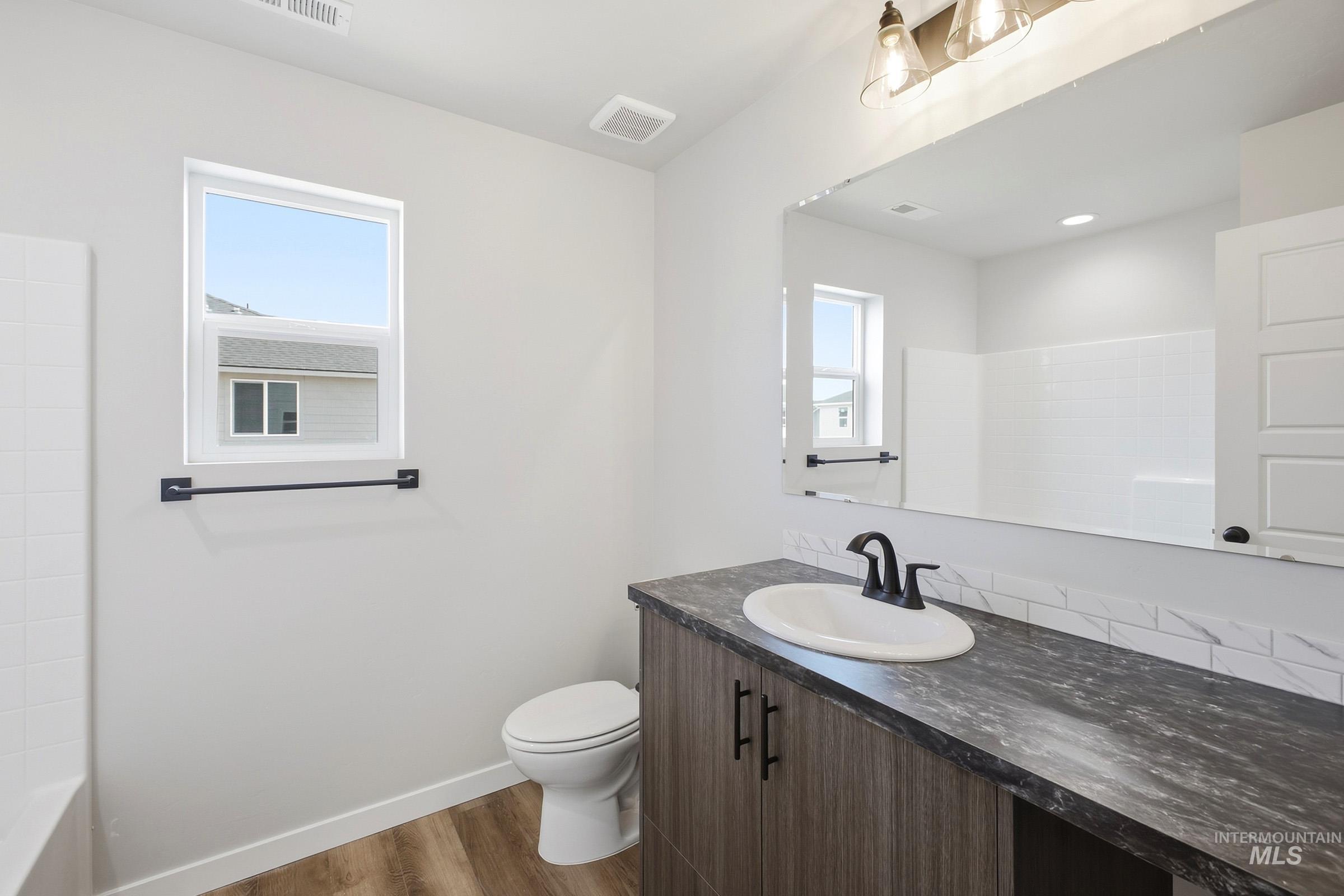 9414 W Cosmic St, Nampa, Idaho 83687, 5 Bedrooms, 2.5 Bathrooms, Residential For Sale, Price $519,990,MLS 98997623