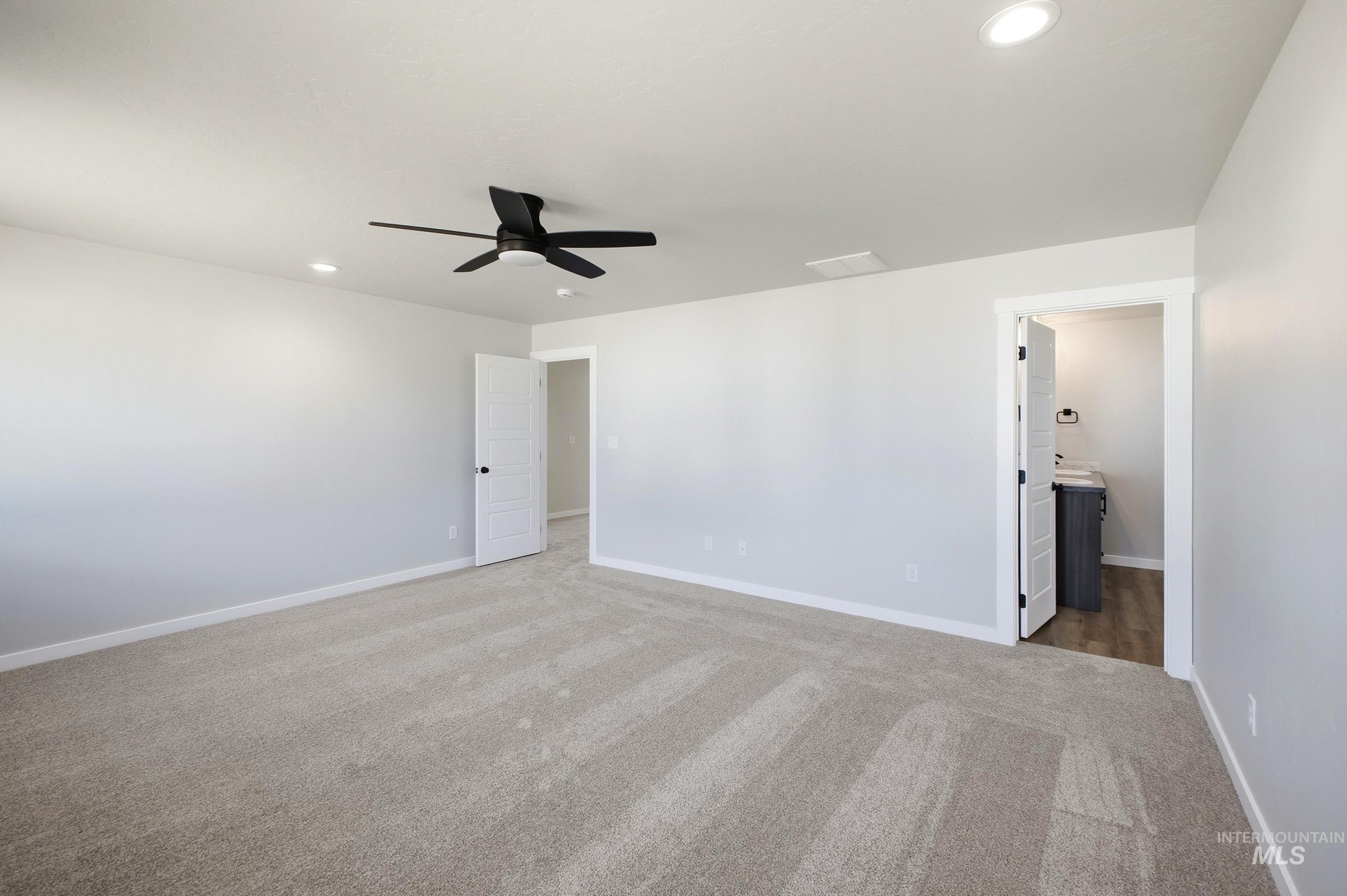 9414 W Cosmic St, Nampa, Idaho 83687, 5 Bedrooms, 2.5 Bathrooms, Residential For Sale, Price $519,990,MLS 98997623