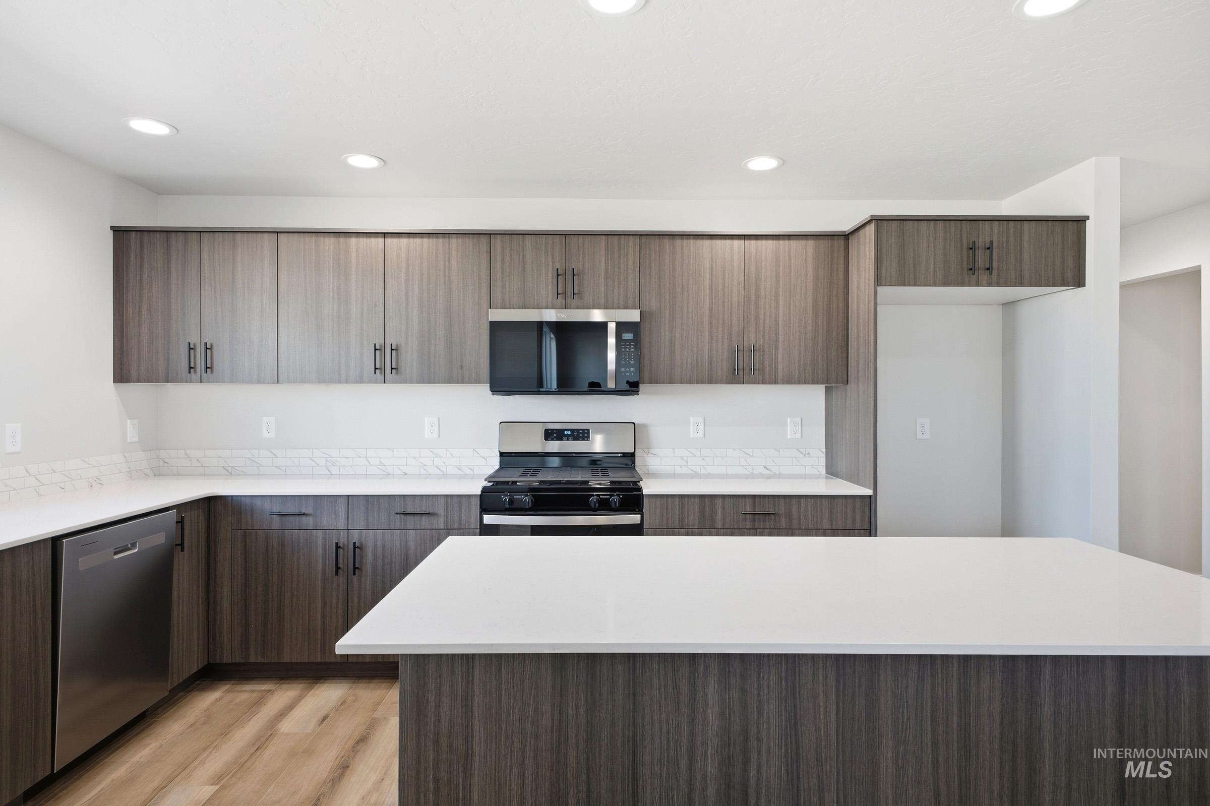 9414 W Cosmic St, Nampa, Idaho 83687, 5 Bedrooms, 2.5 Bathrooms, Residential For Sale, Price $519,990,MLS 98997623