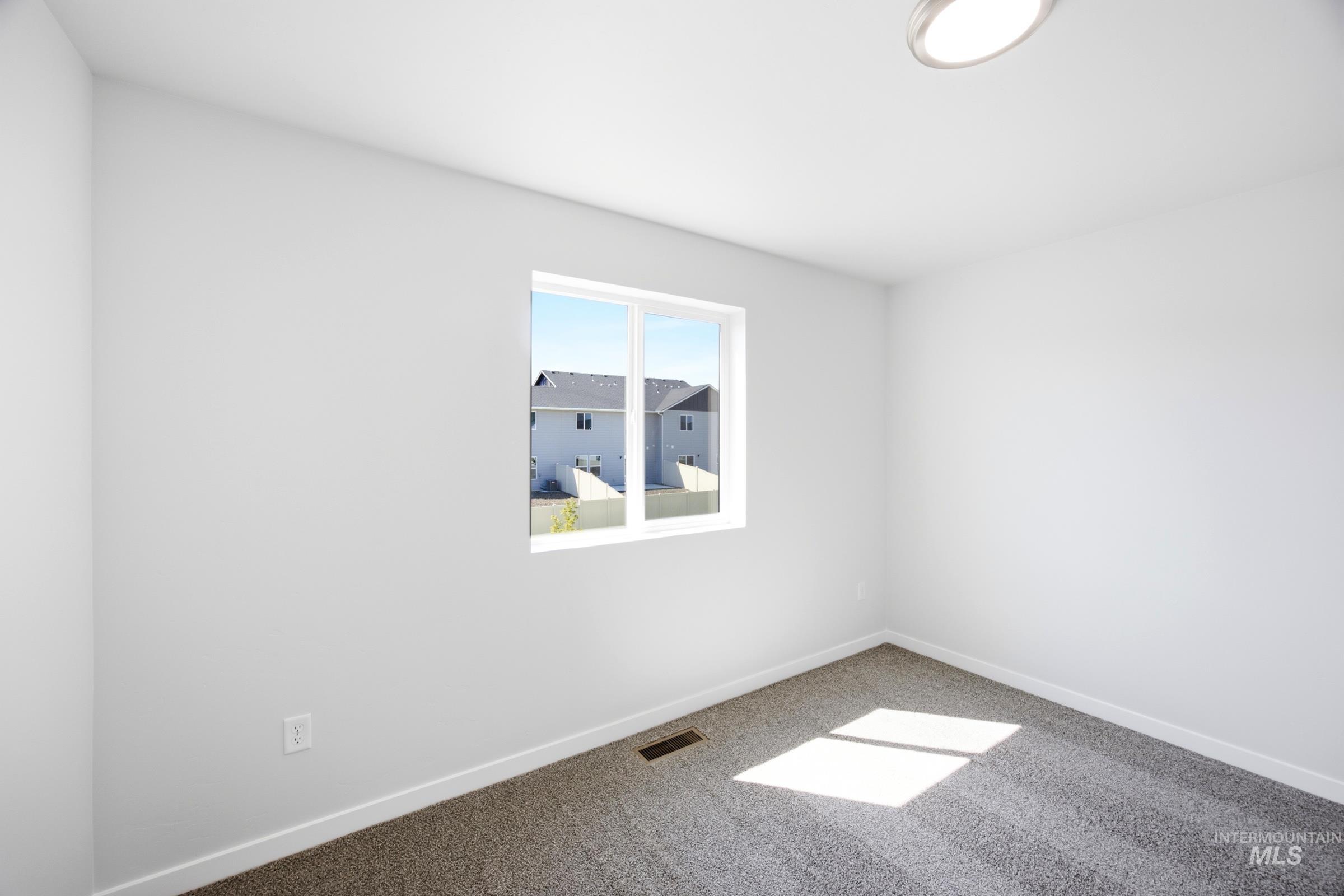 10815 Greensboro St, Caldwell, Idaho 83605, 3 Bedrooms, 2.5 Bathrooms, Residential For Sale, Price $359,990, 98997628
