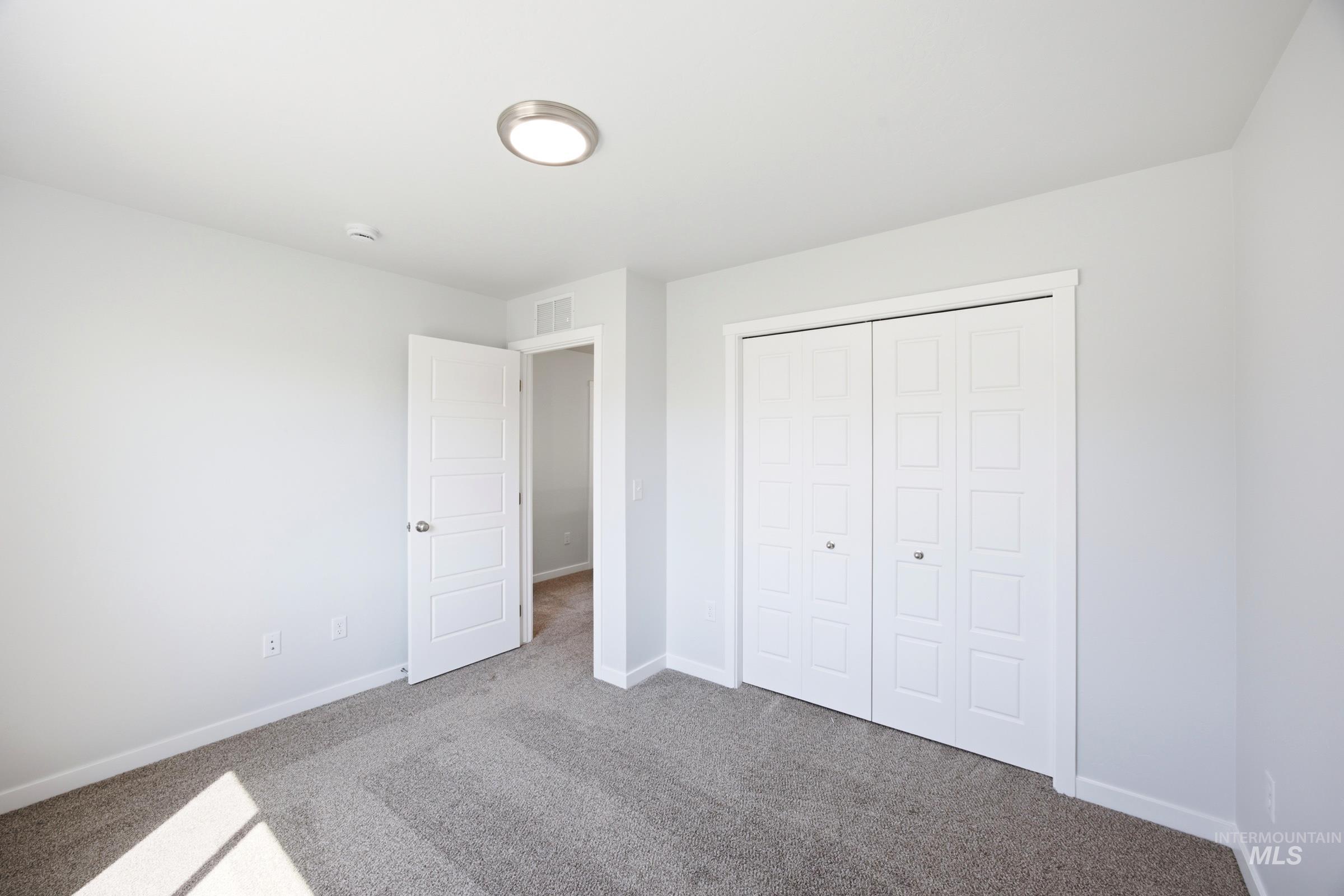 10815 Greensboro St, Caldwell, Idaho 83605, 3 Bedrooms, 2.5 Bathrooms, Residential For Sale, Price $359,990, 98997628