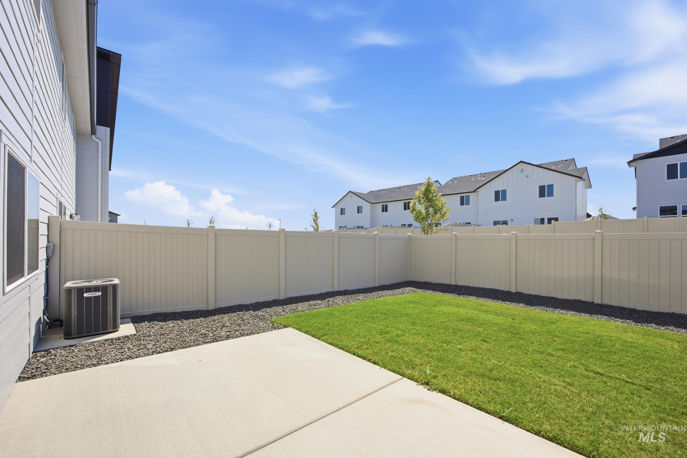 10793 Greensboro St, Caldwell, Idaho 83605, 3 Bedrooms, 2.5 Bathrooms, Residential For Sale, Price $383,990, 98997629