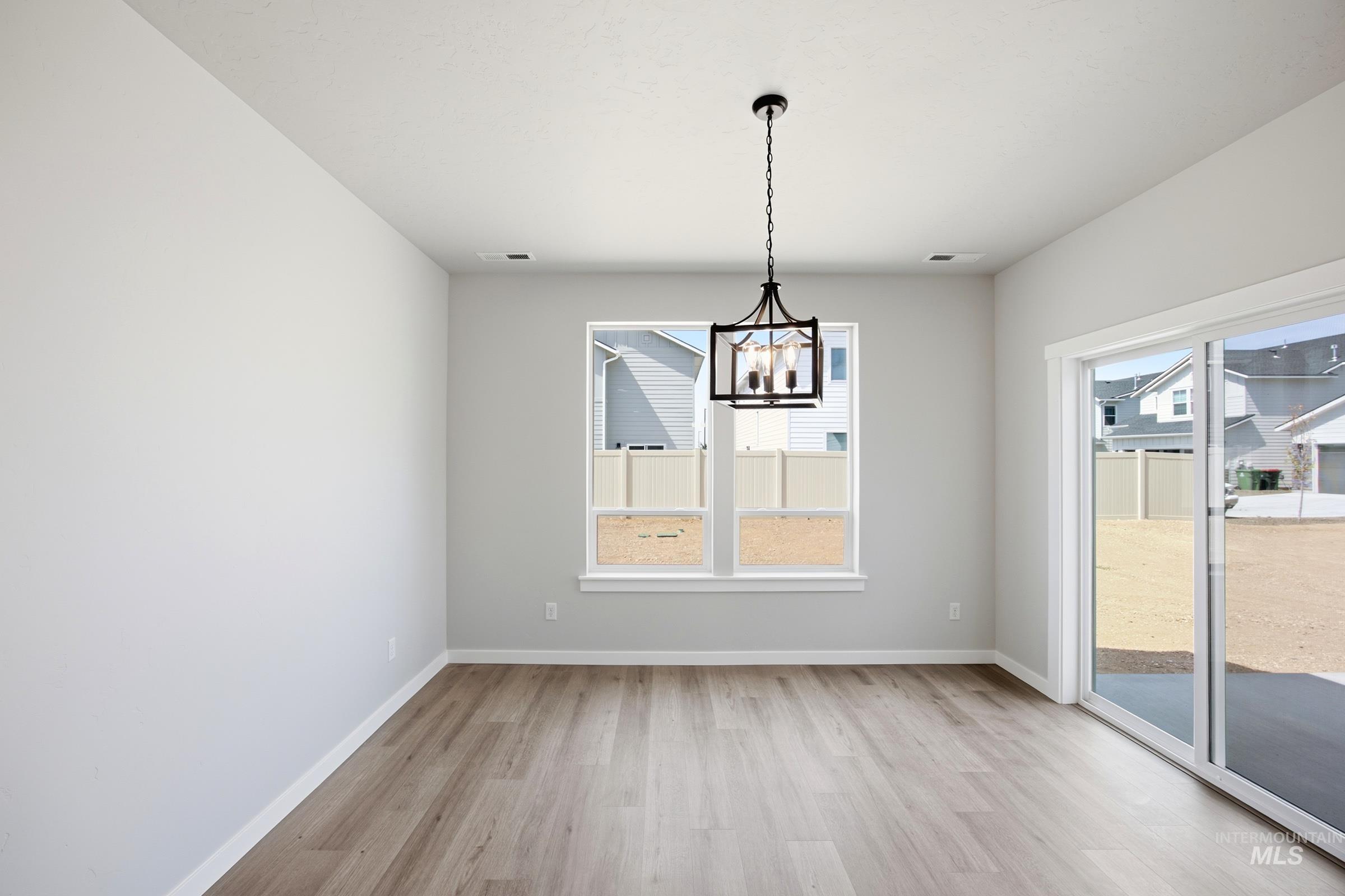 4963 S Bleachfield Ave, Meridian, Idaho 83642, 4 Bedrooms, 2 Bathrooms, Residential For Sale, Price $639,990, 98997638