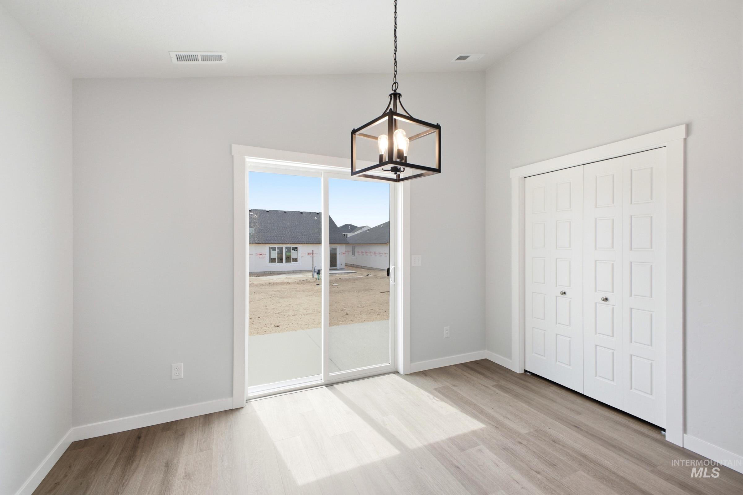 2381 W Red Jasper Dr, Kuna, Idaho 83634, 3 Bedrooms, 2 Bathrooms, Residential For Sale, Price $399,990, 98997642