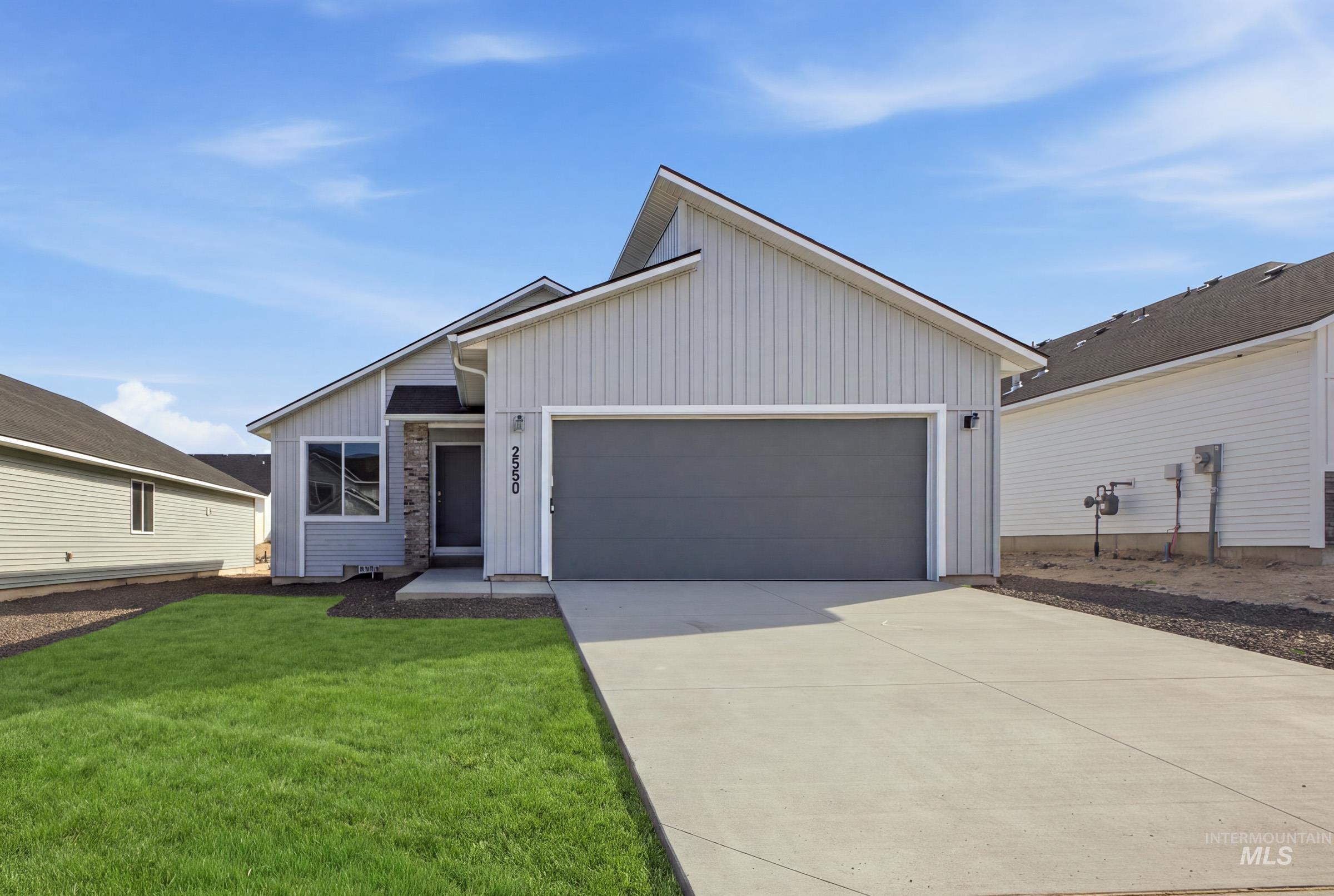 2550 W Tar Sands Dr, Kuna, Idaho 83634, 3 Bedrooms, 2 Bathrooms, Residential For Sale, Price $418,990,MLS 98997644