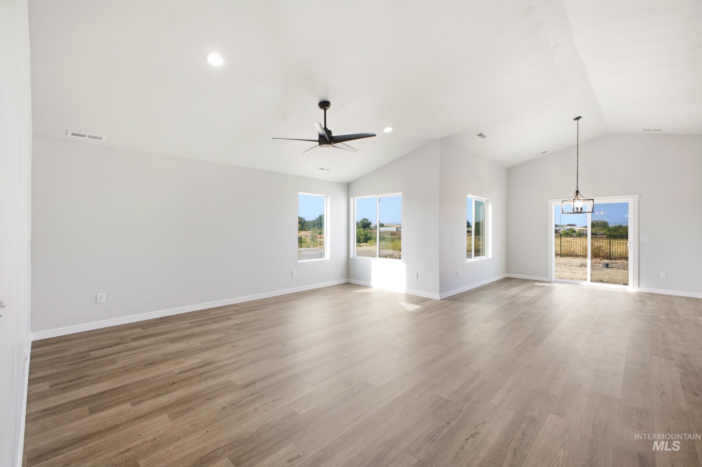 2513 W Tar Sands Dr, Kuna, Idaho 83634, 4 Bedrooms, 2 Bathrooms, Residential For Sale, Price $474,990, 98997646
