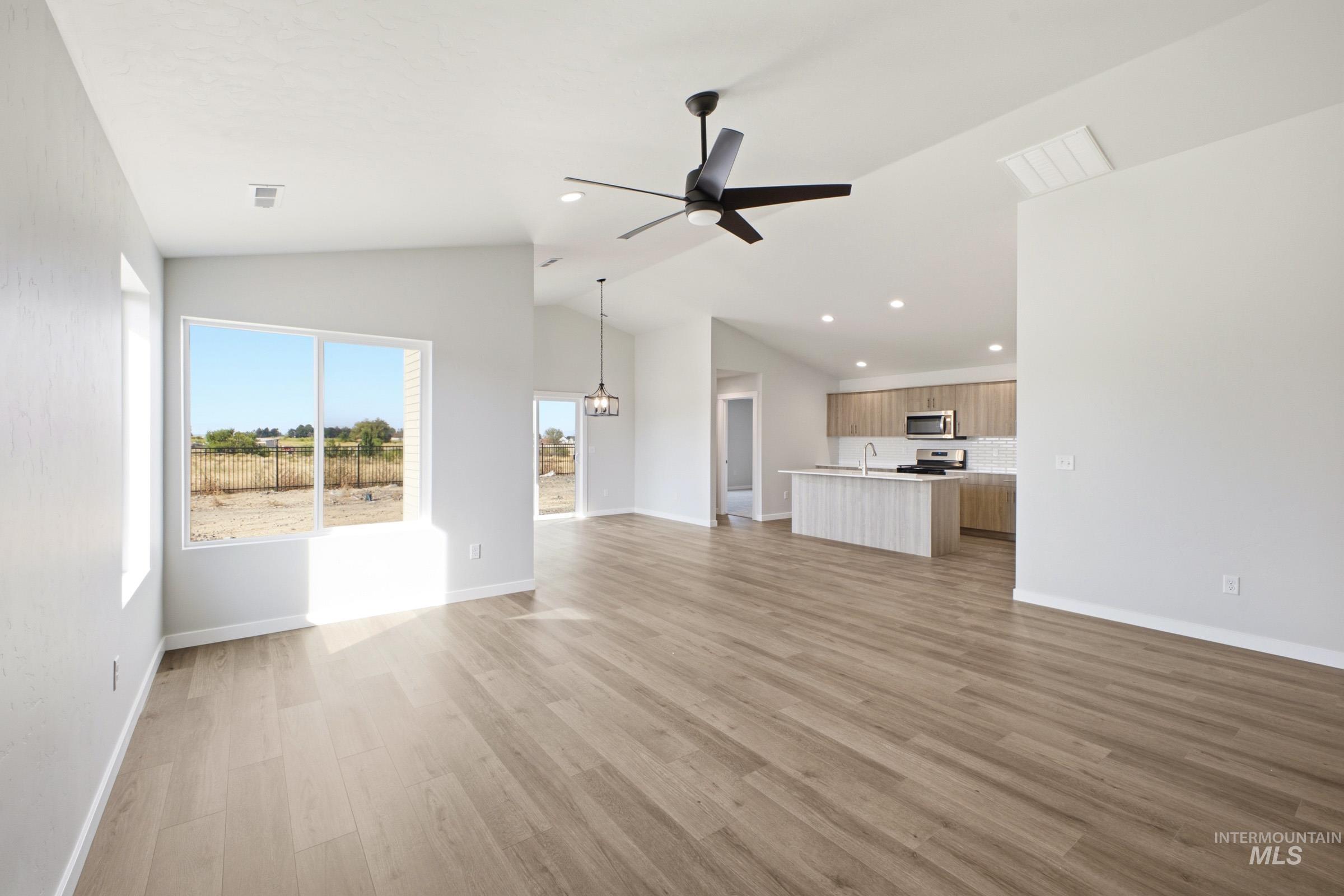 2513 W Tar Sands Dr, Kuna, Idaho 83634, 4 Bedrooms, 2 Bathrooms, Residential For Sale, Price $474,990, 98997646