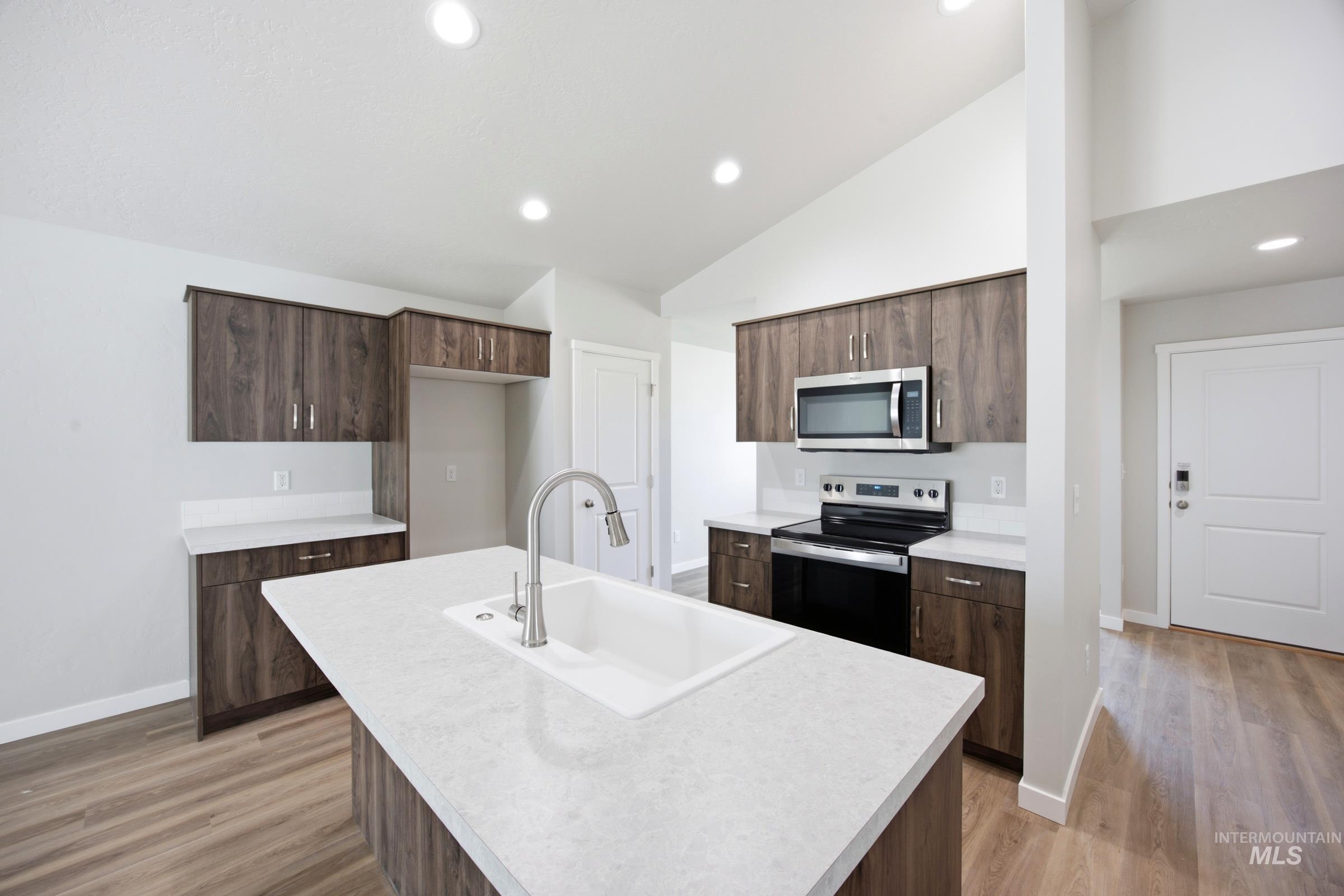 108 N Tideberry Ave, Kuna, Idaho 83634, 3 Bedrooms, 2 Bathrooms, Residential For Sale, Price $409,990, 98997650