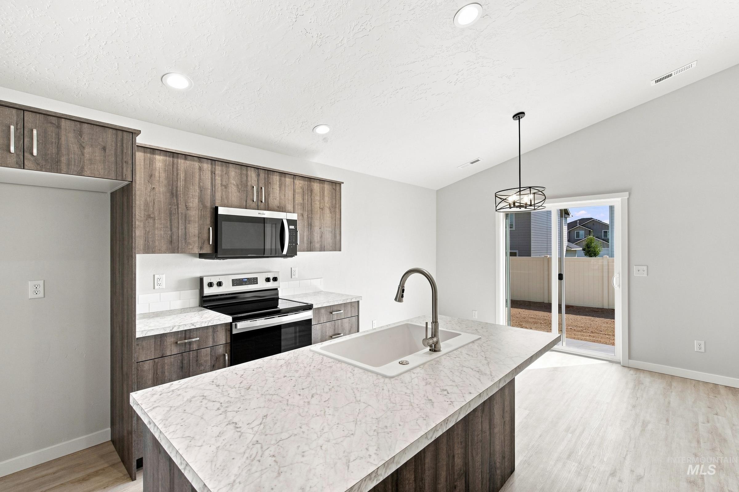 92 N Tideberry Ave, Kuna, Idaho 83634, 3 Bedrooms, 2 Bathrooms, Residential For Sale, Price $394,990, 98997651