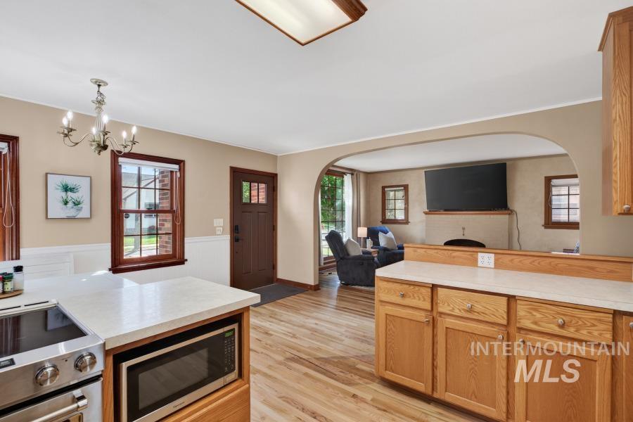 721 S Lynn, Moscow, Idaho 83843, 4 Bedrooms, 3 Bathrooms, Residential For Sale, Price $670,000,MLS 98997669