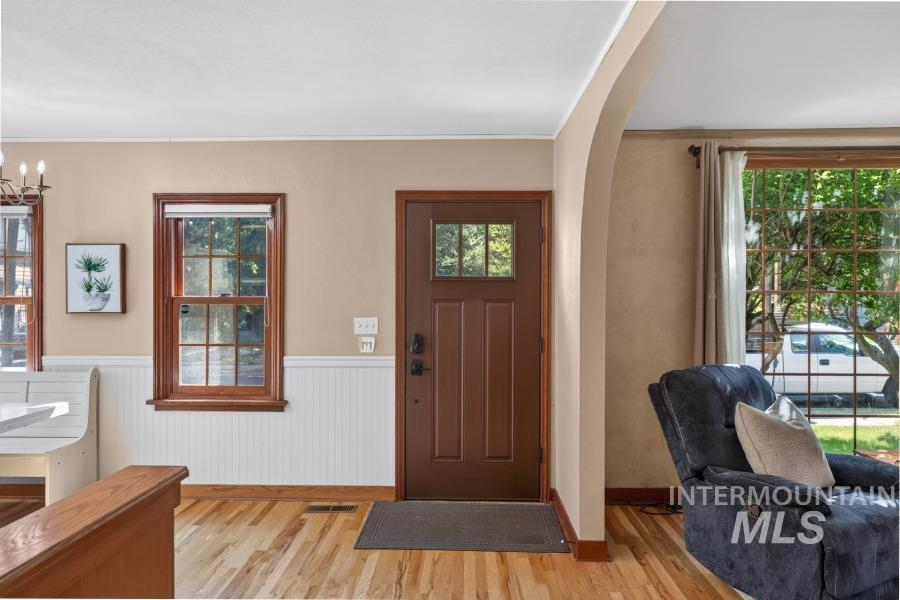 721 S Lynn, Moscow, Idaho 83843, 4 Bedrooms, 3 Bathrooms, Residential For Sale, Price $670,000,MLS 98997669