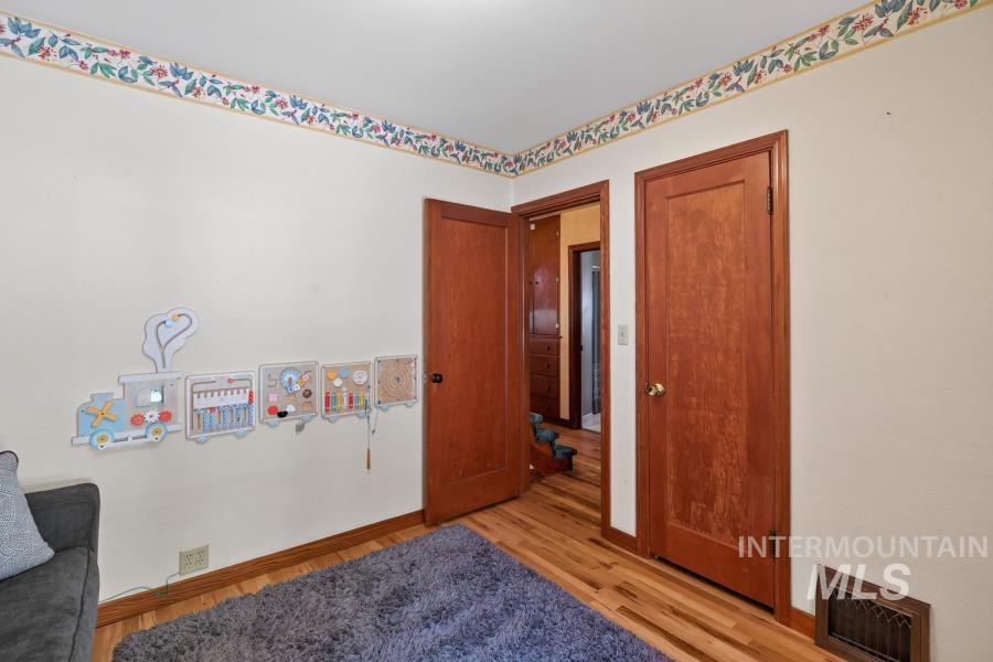 721 S Lynn, Moscow, Idaho 83843, 4 Bedrooms, 3 Bathrooms, Residential For Sale, Price $670,000,MLS 98997669