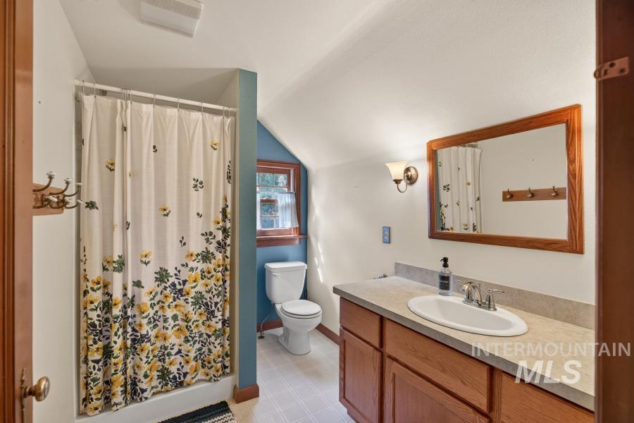 721 S Lynn, Moscow, Idaho 83843, 4 Bedrooms, 3 Bathrooms, Residential For Sale, Price $670,000,MLS 98997669