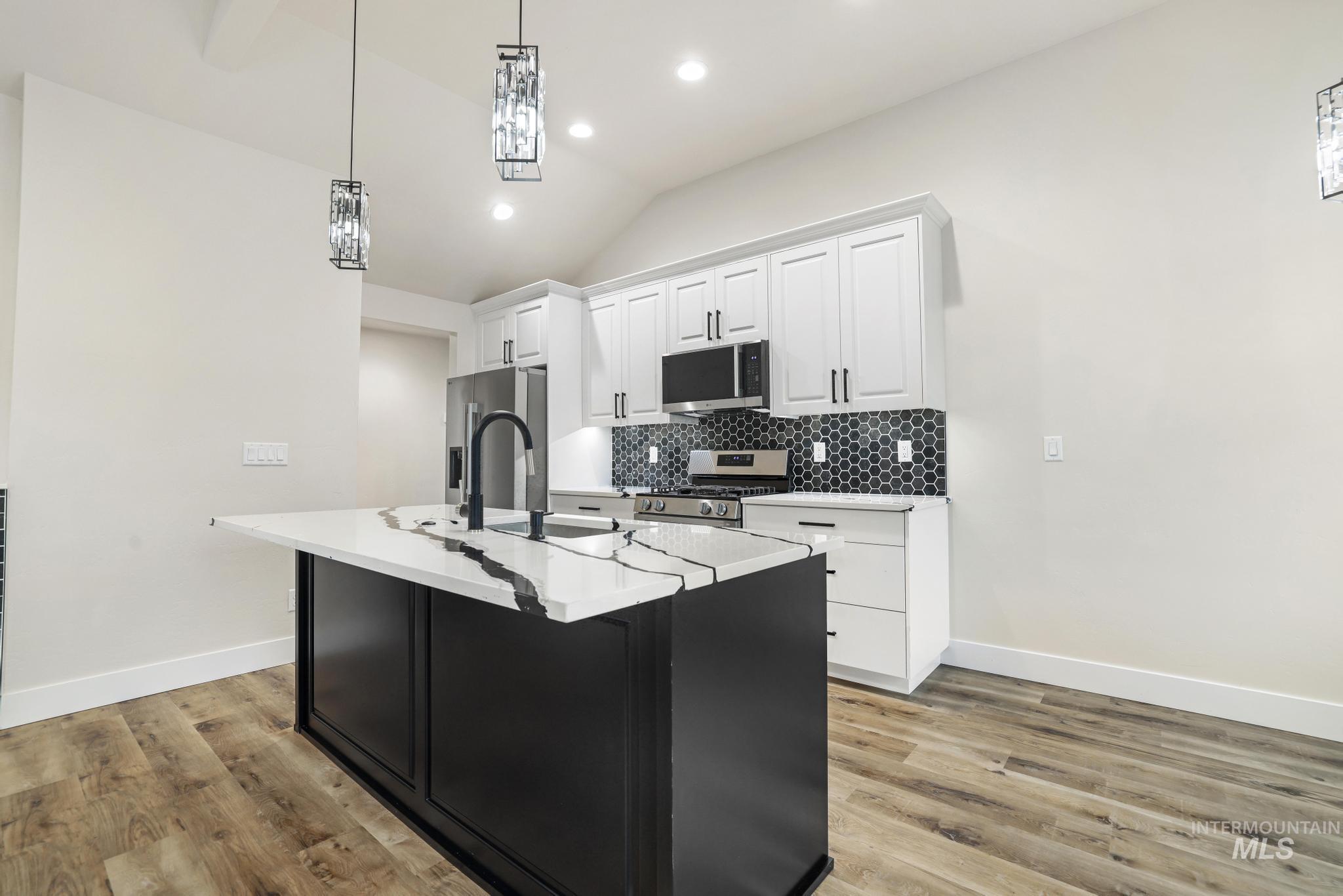 304 Van Buren, Twin Falls, Idaho 83301, 3 Bedrooms, 2 Bathrooms, Residential For Sale, Price $329,900, 98997671