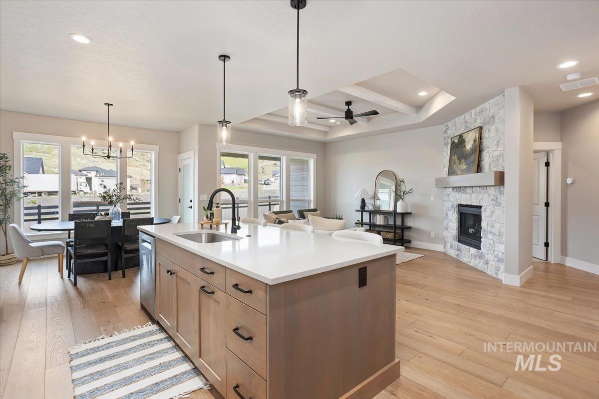 2130 E Rodeo St., Kuna, Idaho 83634, 3 Bedrooms, 2 Bathrooms, Residential For Sale, Price $579,880, 98997674
