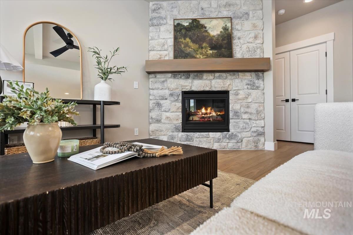 2130 E Rodeo St., Kuna, Idaho 83634, 3 Bedrooms, 2 Bathrooms, Residential For Sale, Price $579,880, 98997674