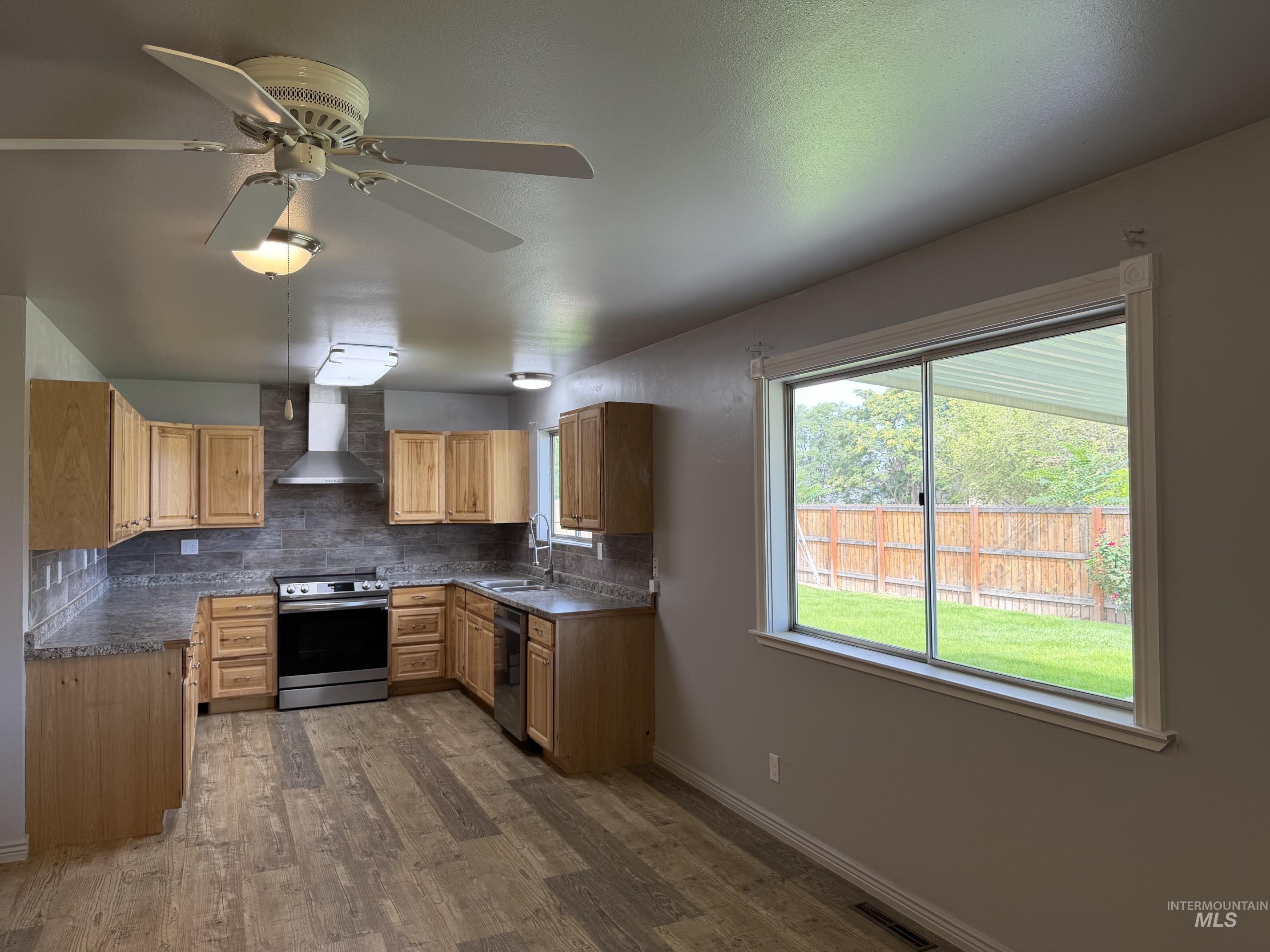 1309 SW 11th Ave, Ontario, Oregon 97914, 5 Bedrooms, 3 Bathrooms, Residential For Sale, Price $339,900, 98997676