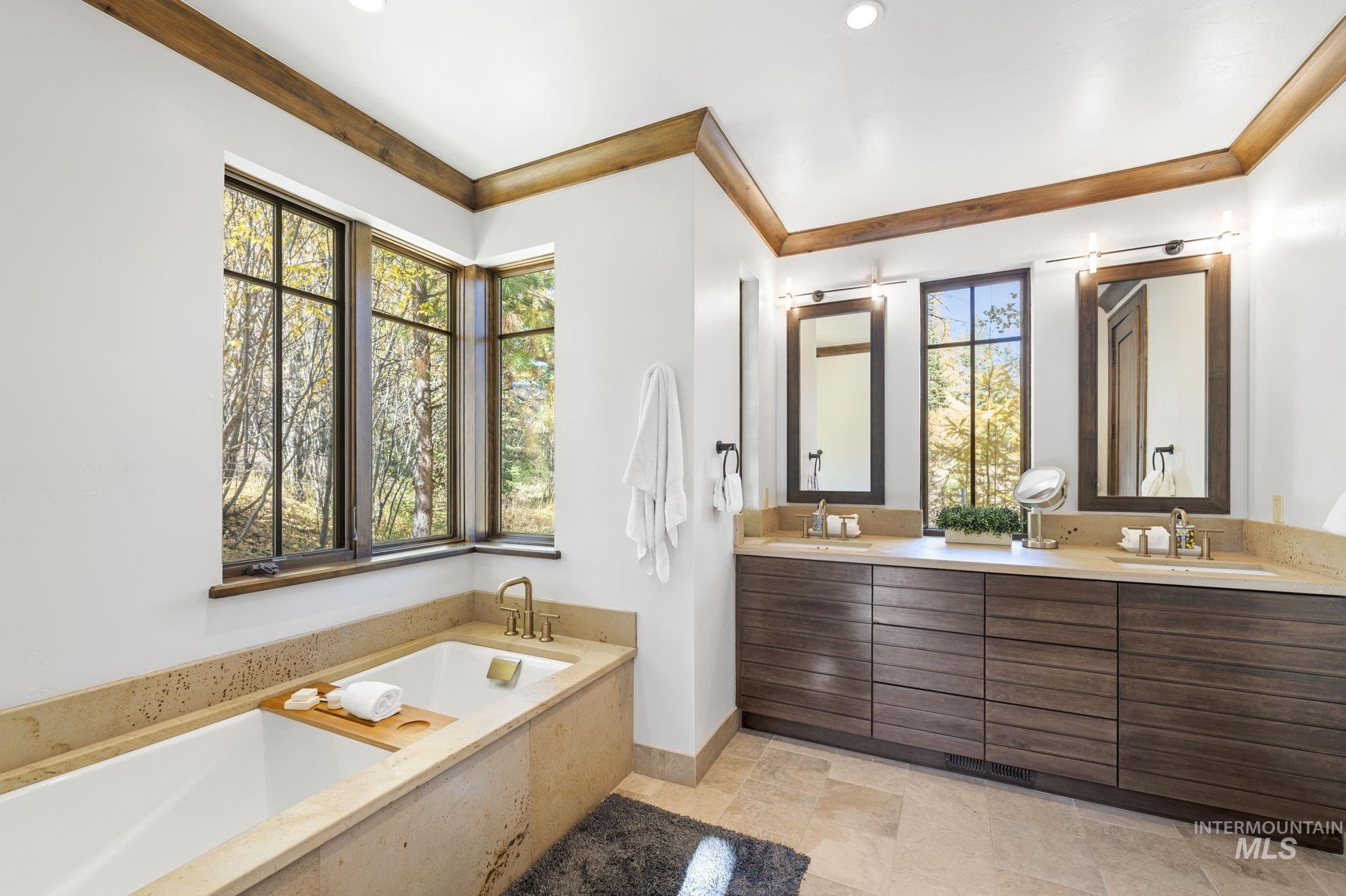 16 Steelhead Court, Donnelly, Idaho 83615, 3 Bedrooms, 3.5 Bathrooms, Residential For Sale, Price $2,225,000, 98997680