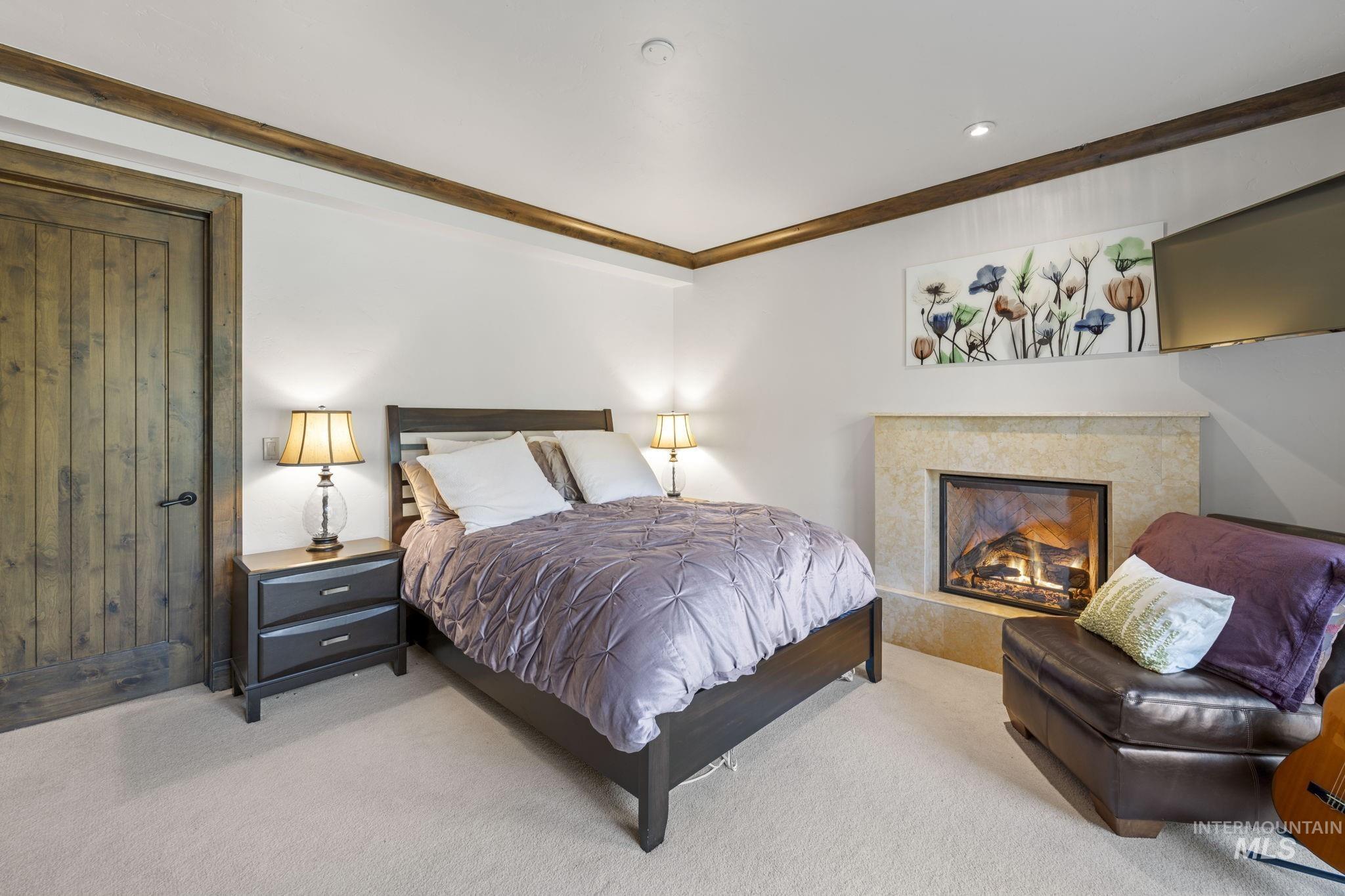 16 Steelhead Court, Donnelly, Idaho 83615, 3 Bedrooms, 3.5 Bathrooms, Residential For Sale, Price $2,225,000, 98997680