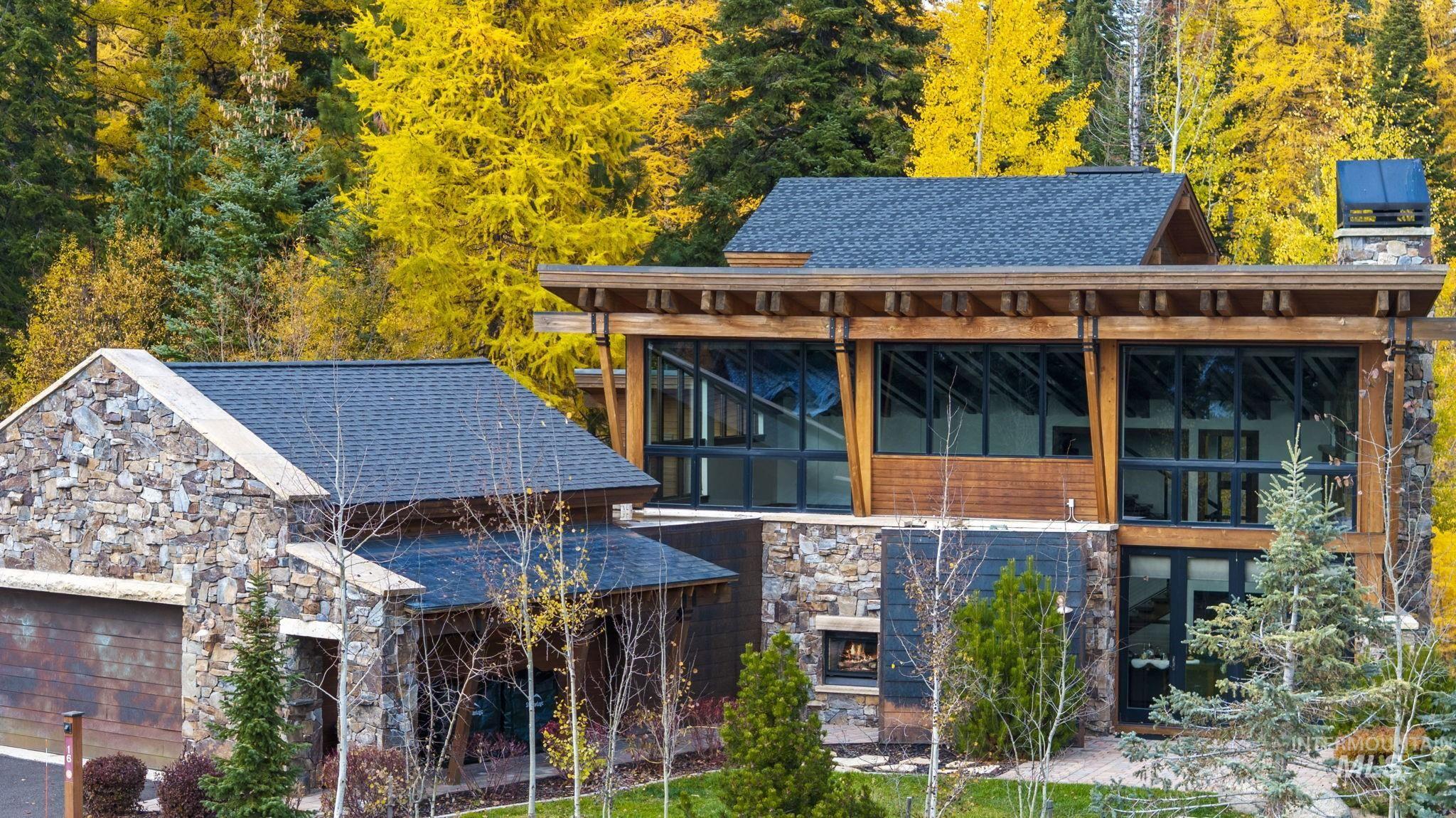 16 Steelhead Court, Donnelly, Idaho 83615, 3 Bedrooms, 3.5 Bathrooms, Residential For Sale, Price $2,225,000, 98997680