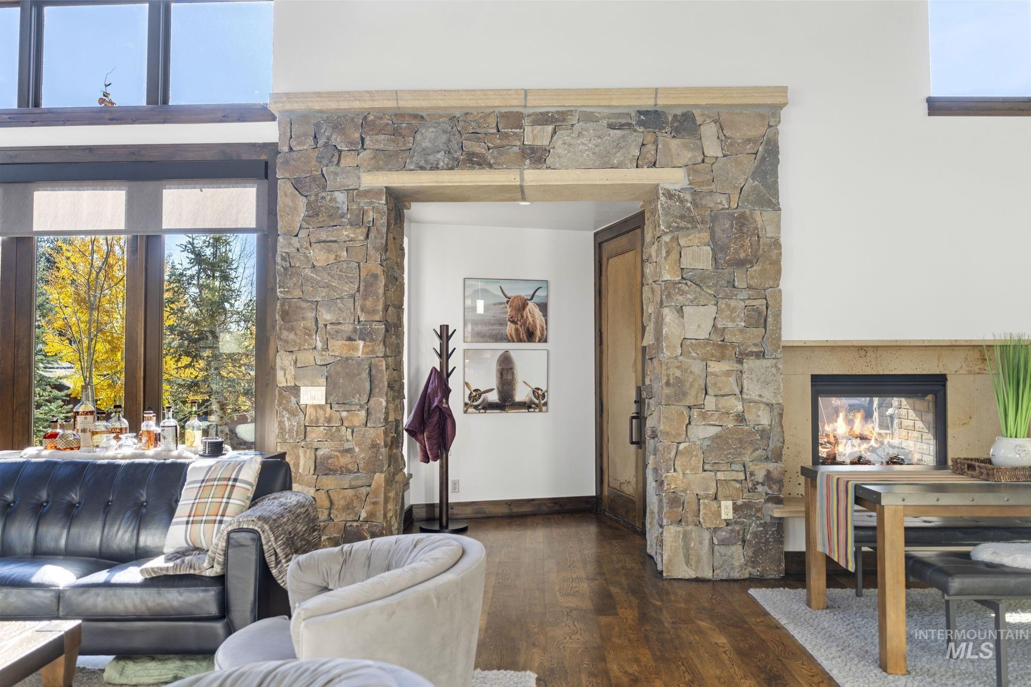 16 Steelhead Court, Donnelly, Idaho 83615, 3 Bedrooms, 3.5 Bathrooms, Residential For Sale, Price $2,225,000, 98997680