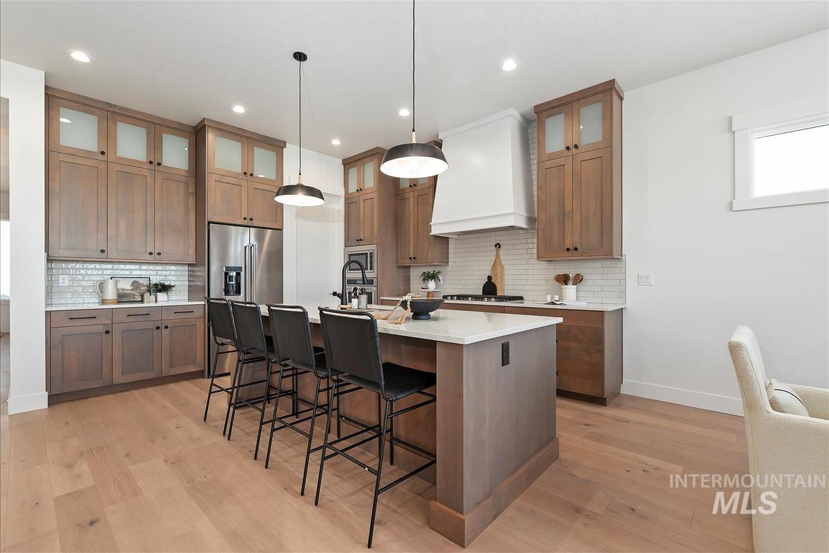 10905 W Lahinch Ln., Kuna, Idaho 83634, 3 Bedrooms, 2 Bathrooms, Residential For Sale, Price $599,880, 98997681