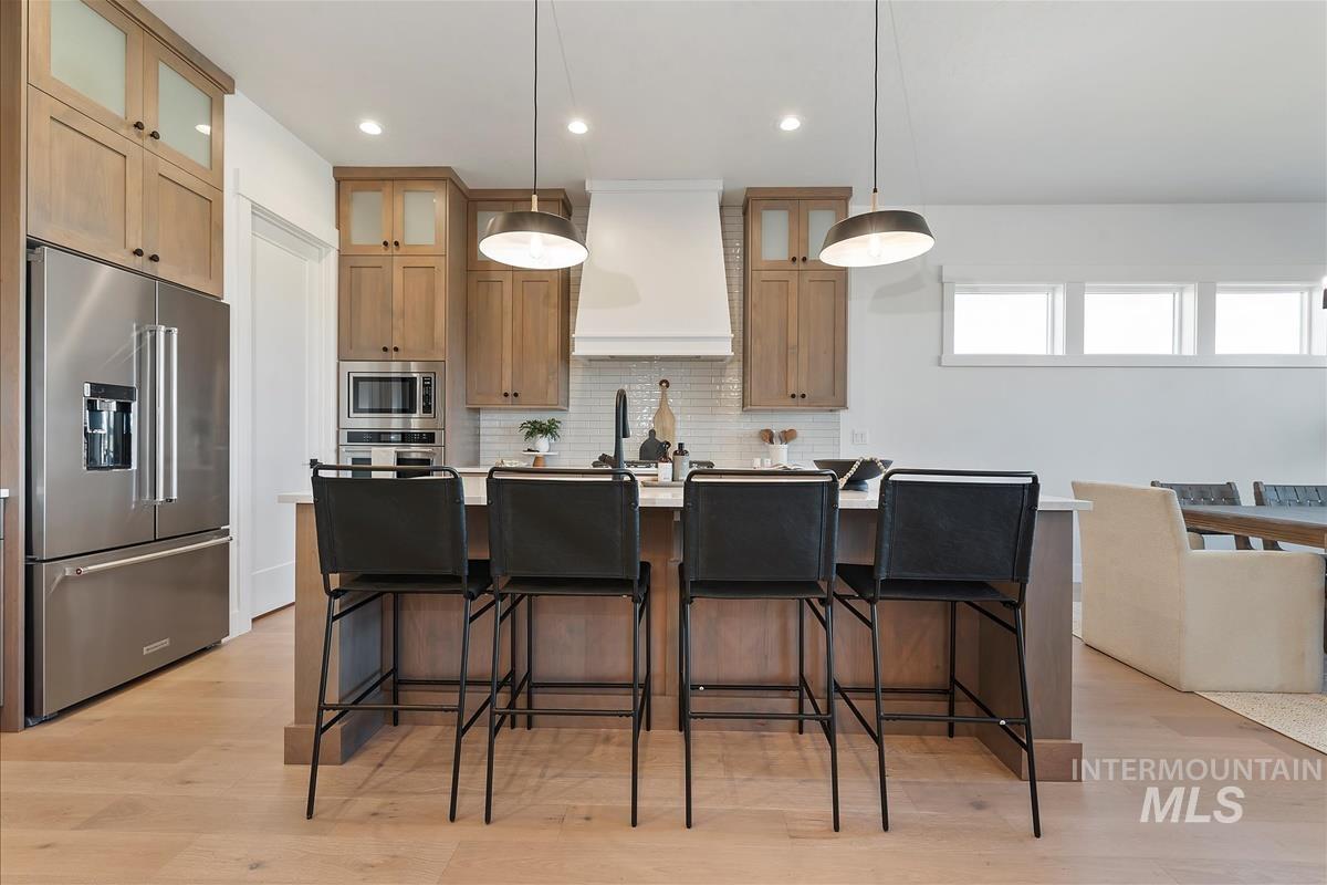 10905 W Lahinch Ln., Kuna, Idaho 83634, 3 Bedrooms, 2 Bathrooms, Residential For Sale, Price $599,880, 98997681
