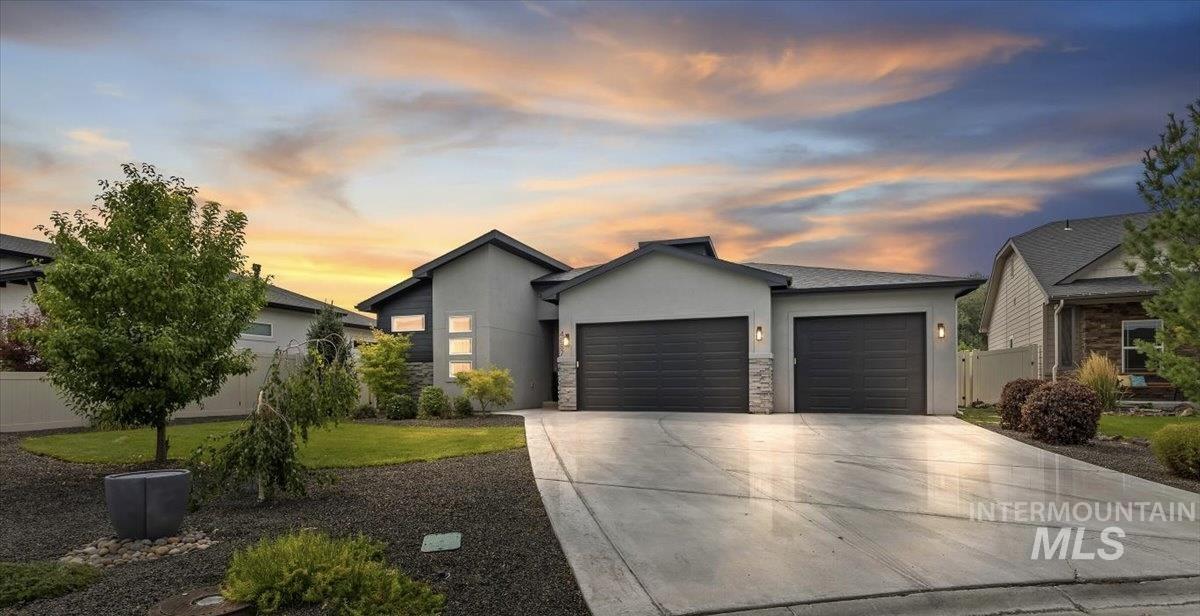 4687 S Gabbro Way, Nampa, Idaho 83686, 3 Bedrooms, 3 Bathrooms, Residential For Sale, Price $699,995,MLS 98997683