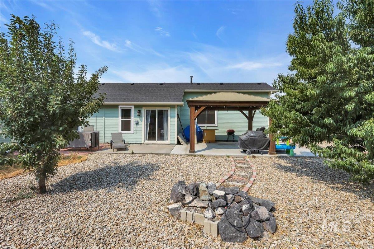 850 Garrett St, Mountain Home, Idaho 83116, 3 Bedrooms, 2 Bathrooms, Residential For Sale, Price $349,999,MLS 98997684