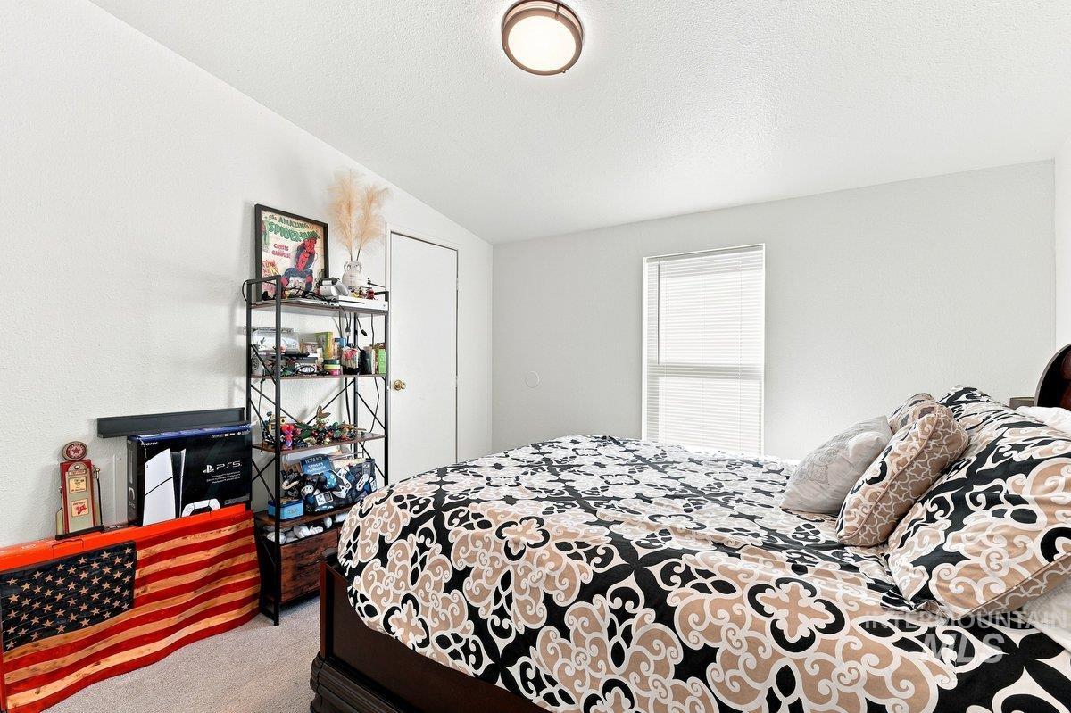 4019 SQUALL VALLEY DR, Nampa, Idaho 83687, 3 Bedrooms, 2 Bathrooms, Residential For Sale, Price $150,000,MLS 98997695