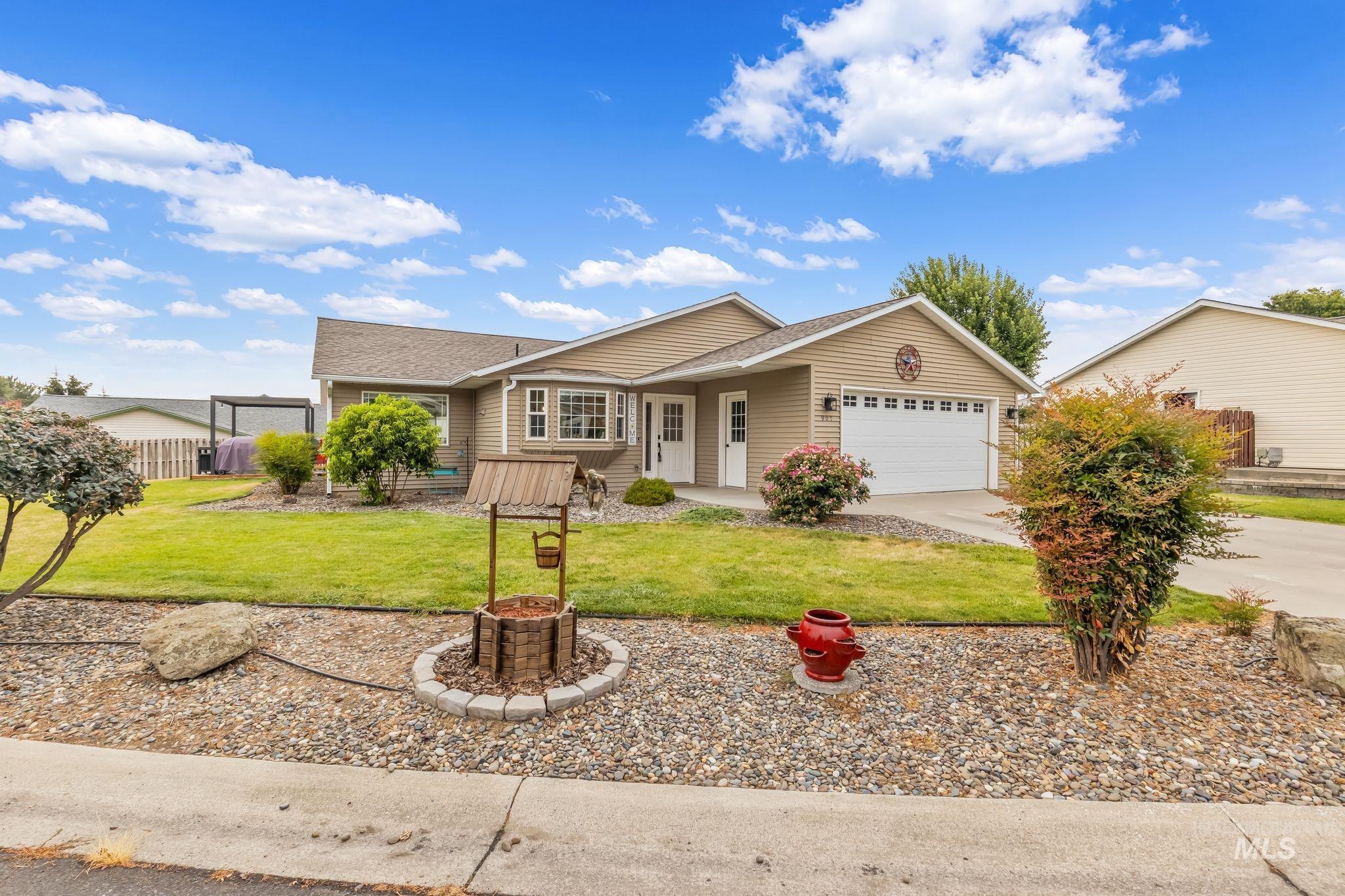 907 Magnolia St, Lewiston, Idaho 83501, 3 Bedrooms, 2 Bathrooms, Residential For Sale, Price $469,000,MLS 98997697