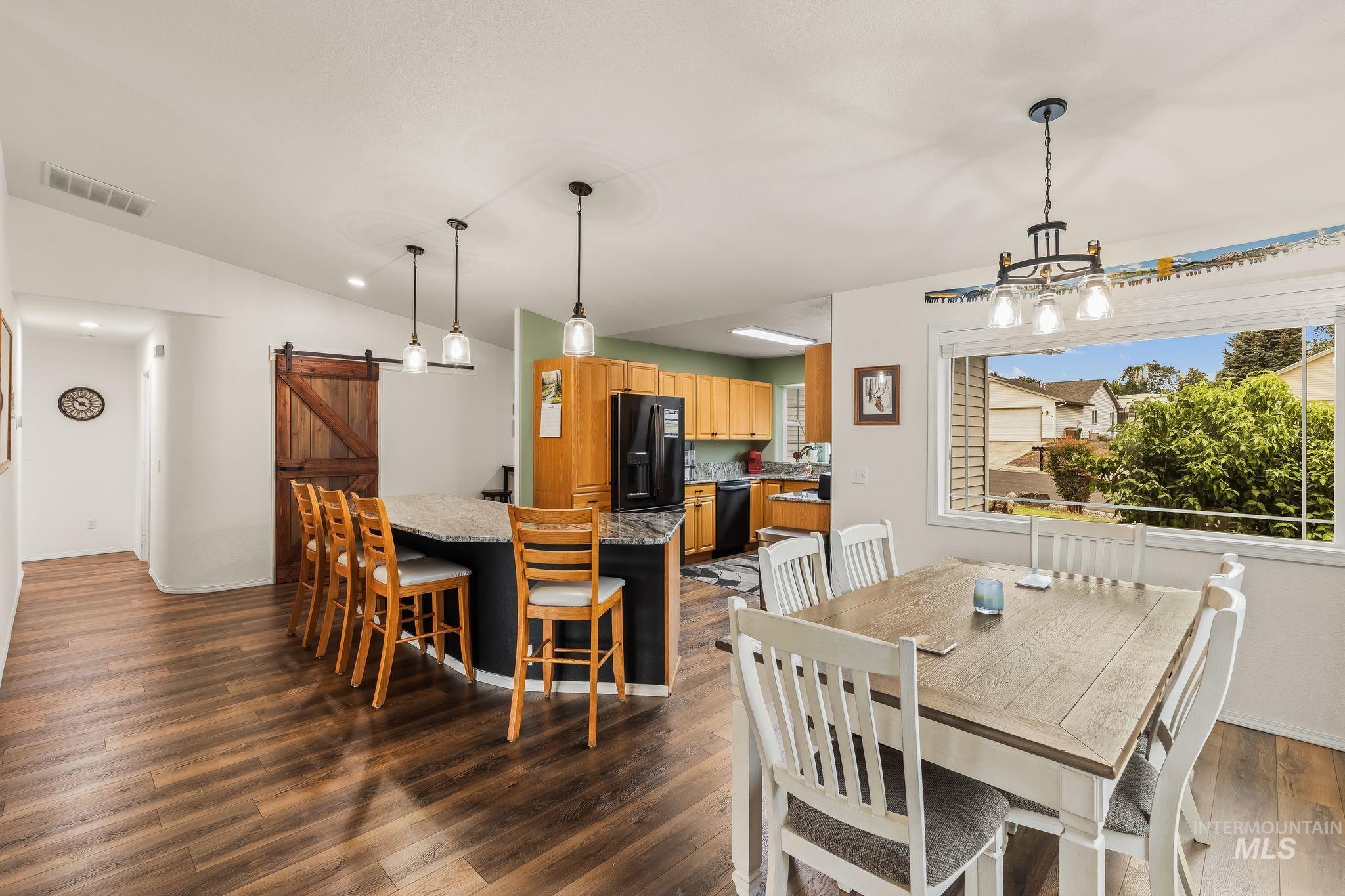 907 Magnolia St, Lewiston, Idaho 83501, 3 Bedrooms, 2 Bathrooms, Residential For Sale, Price $469,000,MLS 98997697
