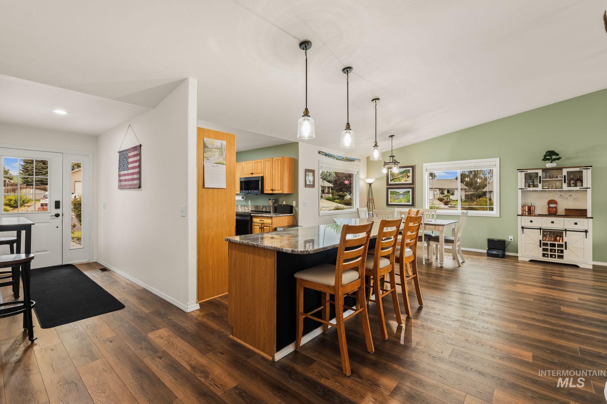 907 Magnolia St, Lewiston, Idaho 83501, 3 Bedrooms, 2 Bathrooms, Residential For Sale, Price $469,000,MLS 98997697