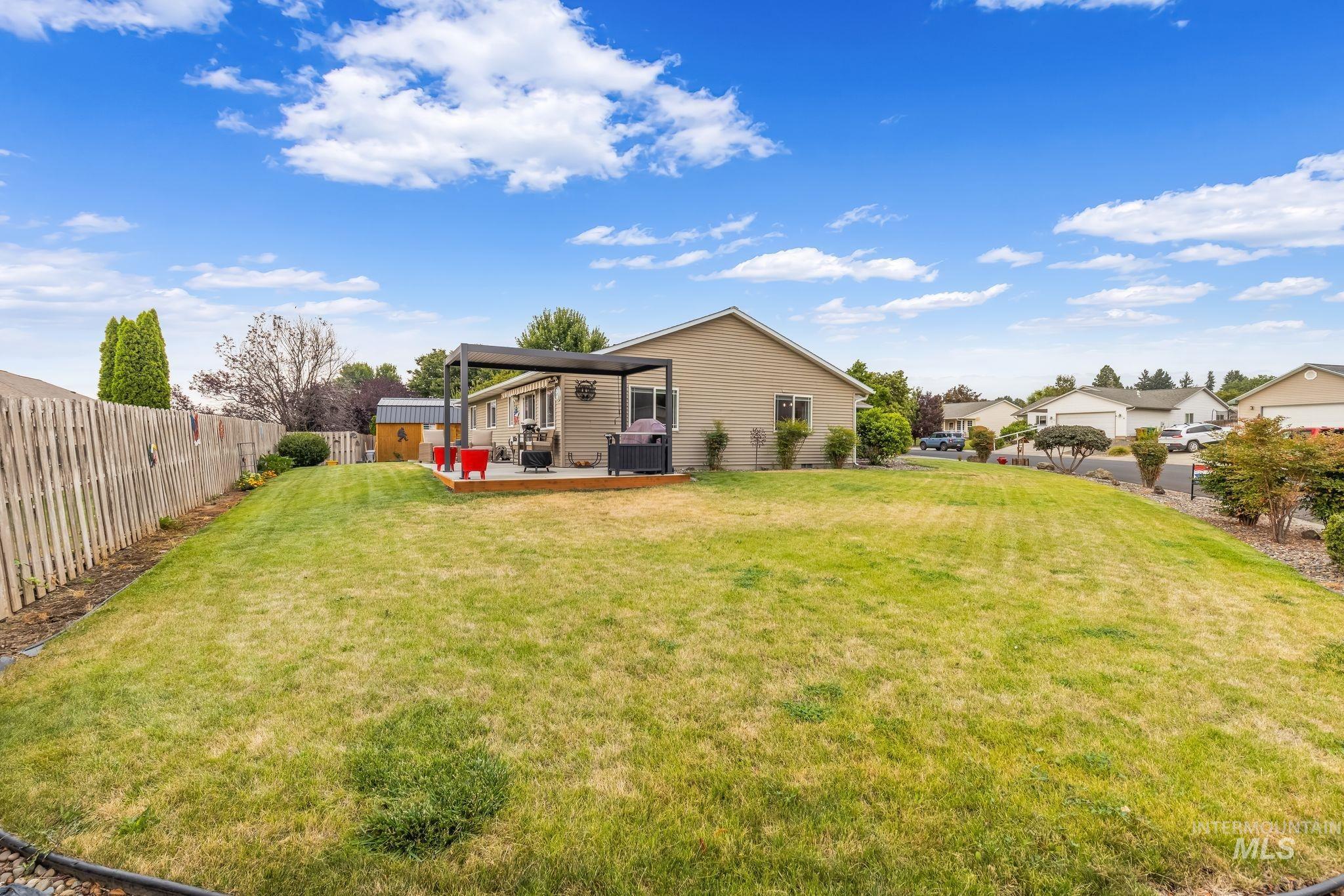 907 Magnolia St, Lewiston, Idaho 83501, 3 Bedrooms, 2 Bathrooms, Residential For Sale, Price $469,000,MLS 98997697