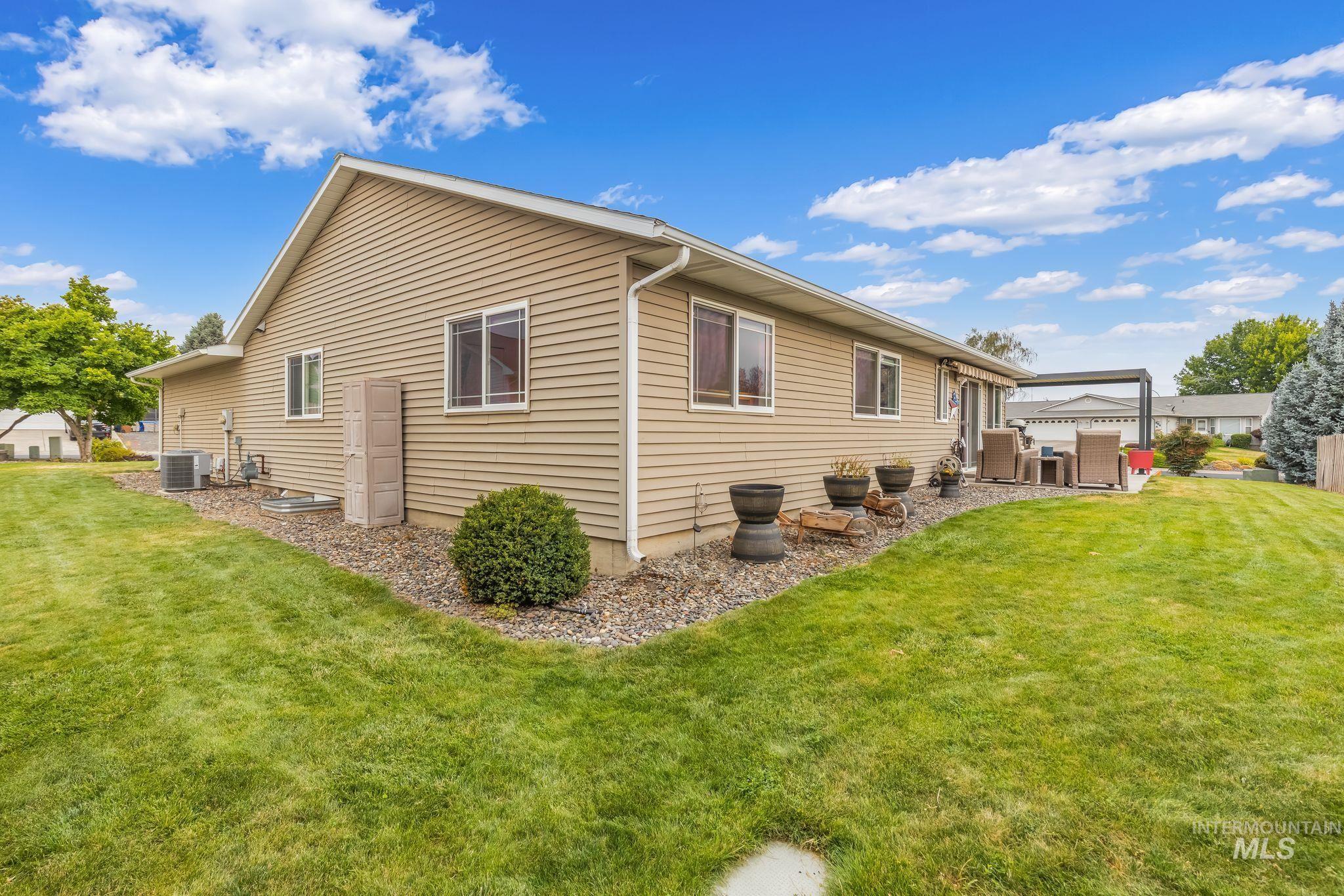 907 Magnolia St, Lewiston, Idaho 83501, 3 Bedrooms, 2 Bathrooms, Residential For Sale, Price $469,000,MLS 98997697