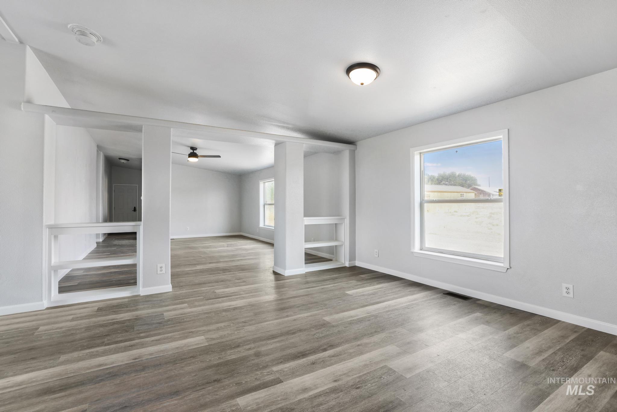 60 E 590 N, Shoshone, Idaho 83352, 3 Bedrooms, 2 Bathrooms, Residential For Sale, Price $400,000,MLS 98997699