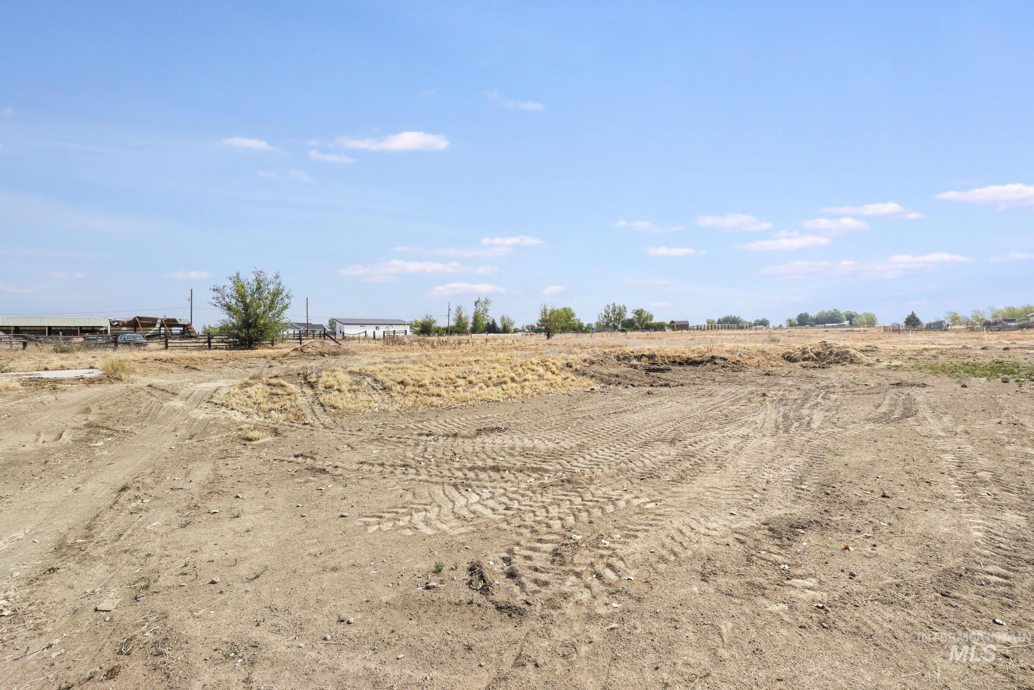 60 E 590 N, Shoshone, Idaho 83352, 3 Bedrooms, 2 Bathrooms, Residential For Sale, Price $400,000,MLS 98997699