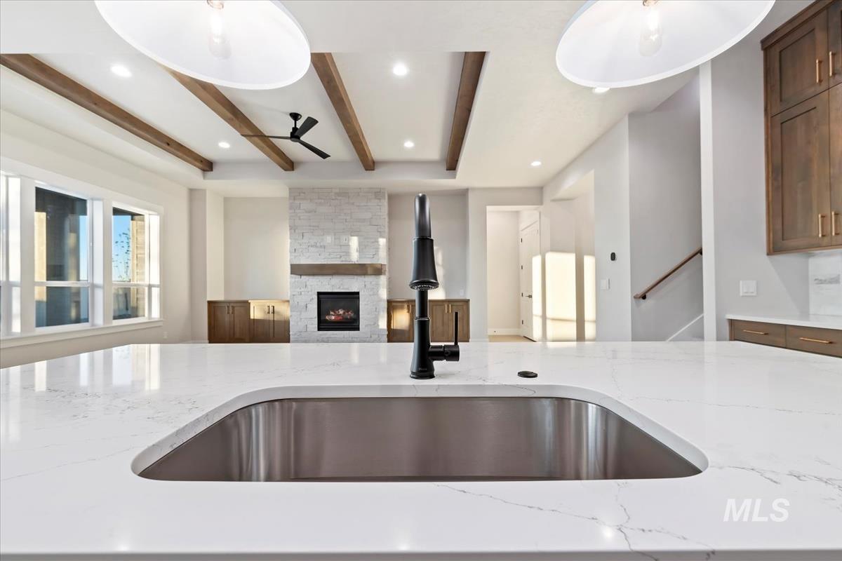 10887 W Lahinch Ln, Kuna, Idaho 83634, 4 Bedrooms, 3.5 Bathrooms, Residential For Sale, Price $639,880,MLS 98997700