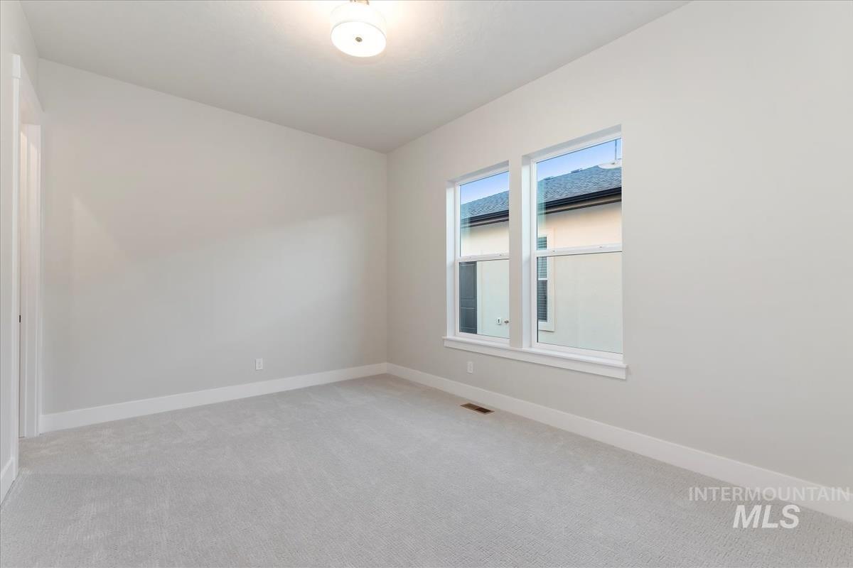 10887 W Lahinch Ln, Kuna, Idaho 83634, 4 Bedrooms, 3.5 Bathrooms, Residential For Sale, Price $639,880,MLS 98997700