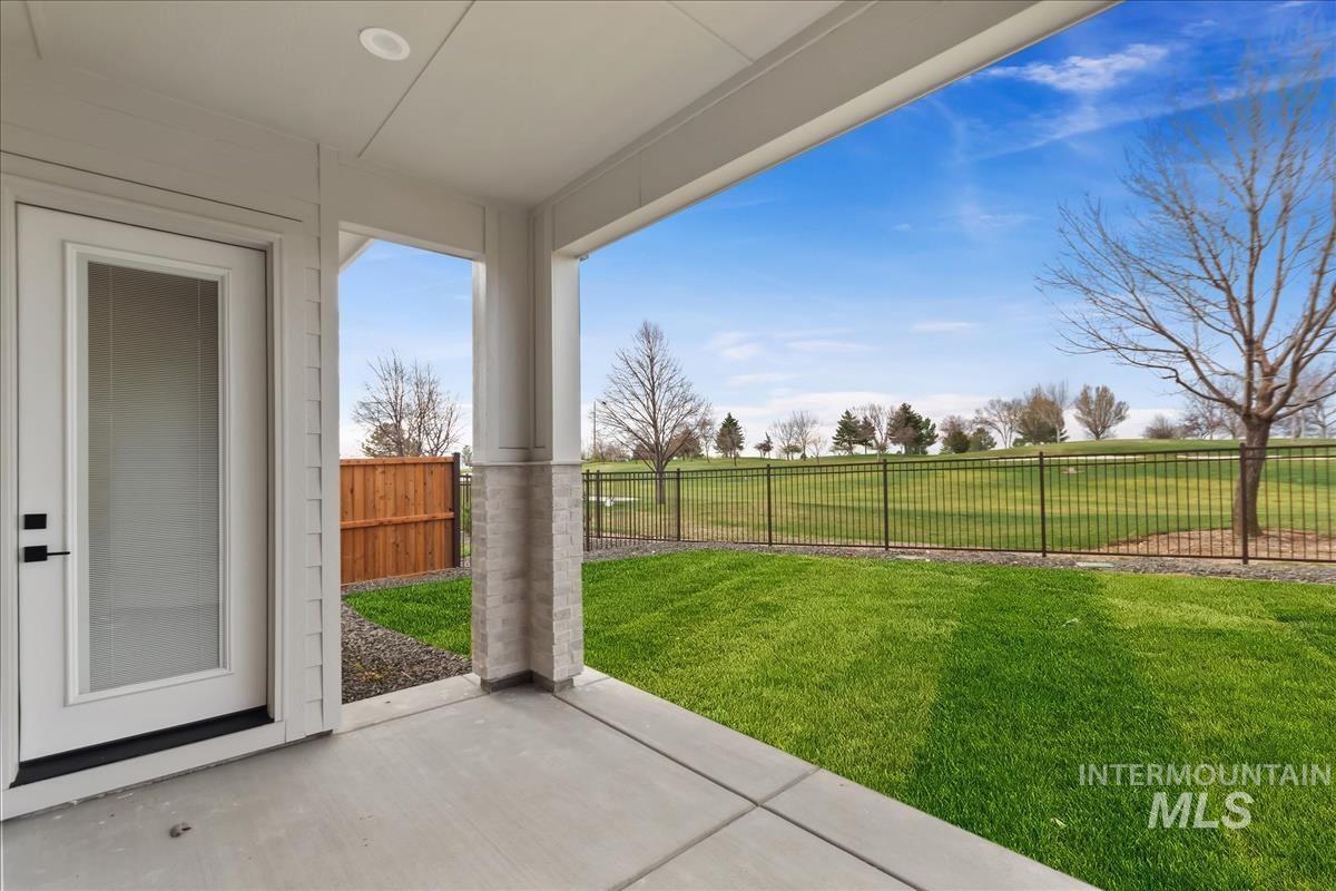 10887 W Lahinch Ln, Kuna, Idaho 83634, 3 Bedrooms, 2.5 Bathrooms, Residential For Sale, Price $639,880, 98997700