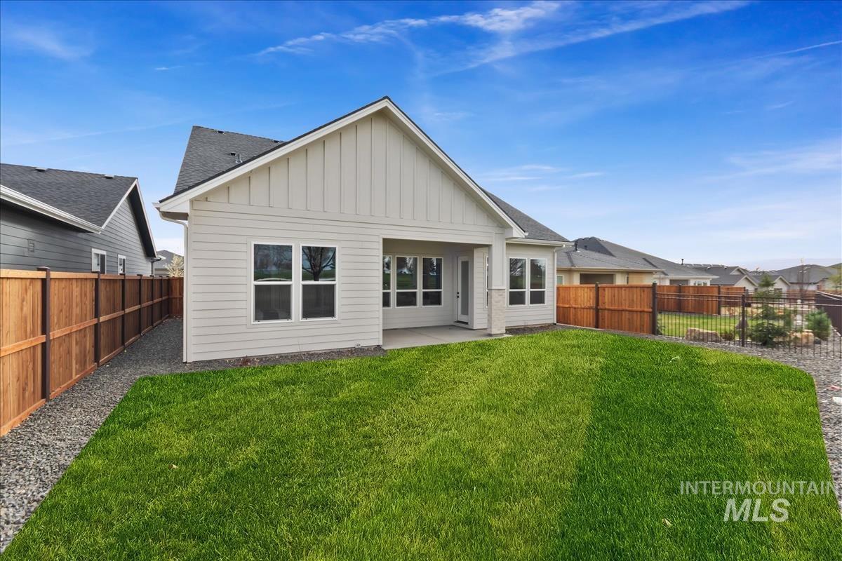 10887 W Lahinch Ln, Kuna, Idaho 83634, 3 Bedrooms, 2.5 Bathrooms, Residential For Sale, Price $639,880, 98997700
