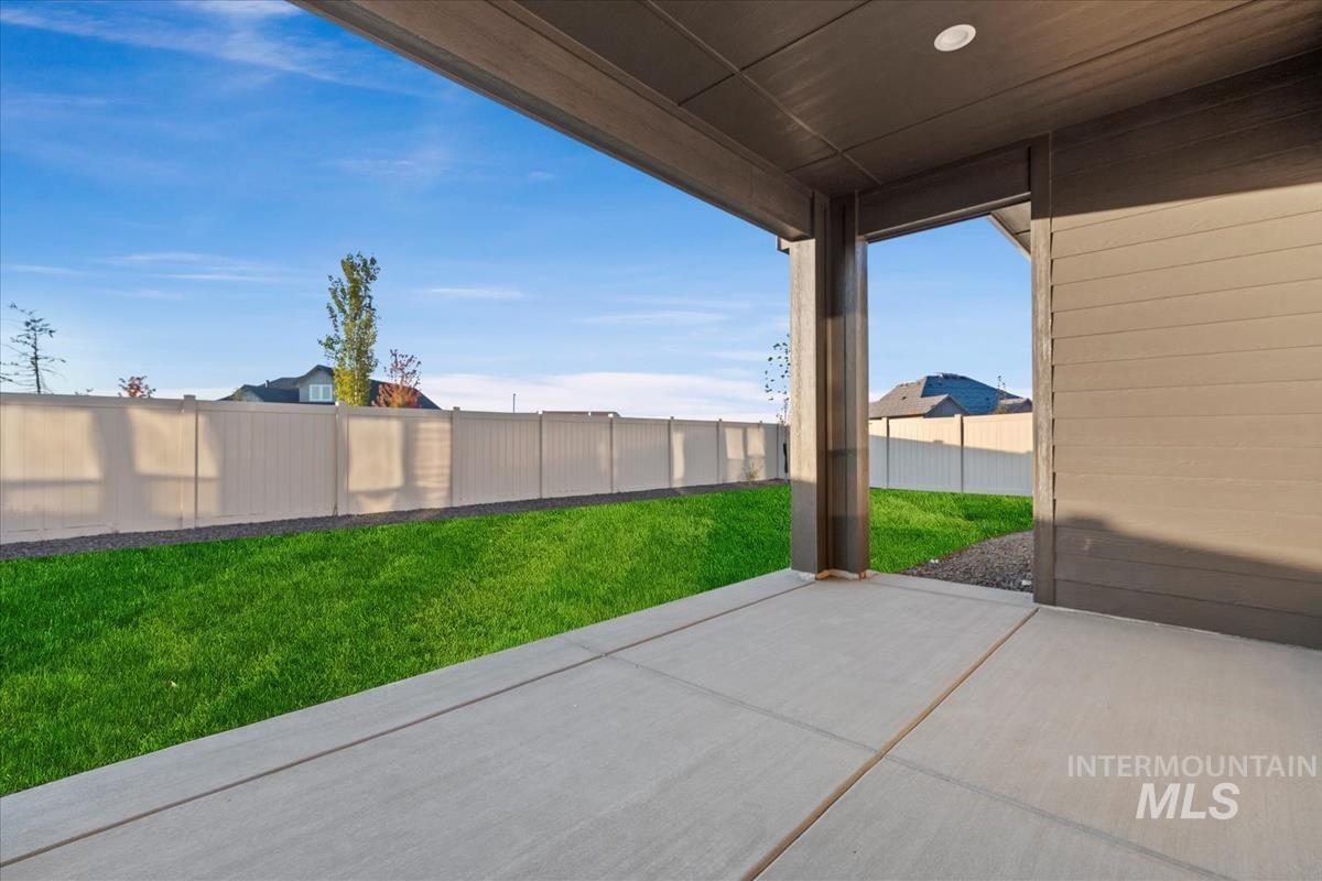 10887 W Lahinch Ln, Kuna, Idaho 83634, 4 Bedrooms, 3.5 Bathrooms, Residential For Sale, Price $639,880,MLS 98997700