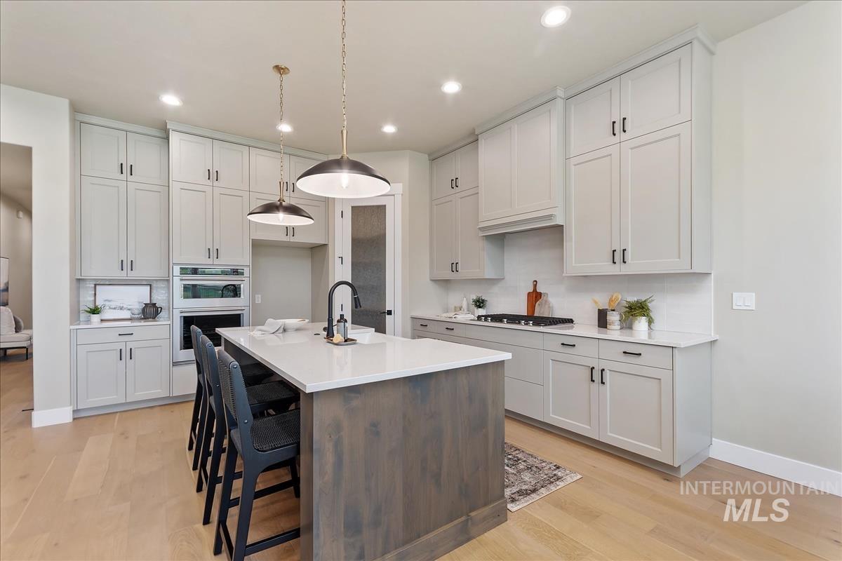 10887 W Lahinch Ln, Kuna, Idaho 83634, 3 Bedrooms, 2.5 Bathrooms, Residential For Sale, Price $639,880, 98997700