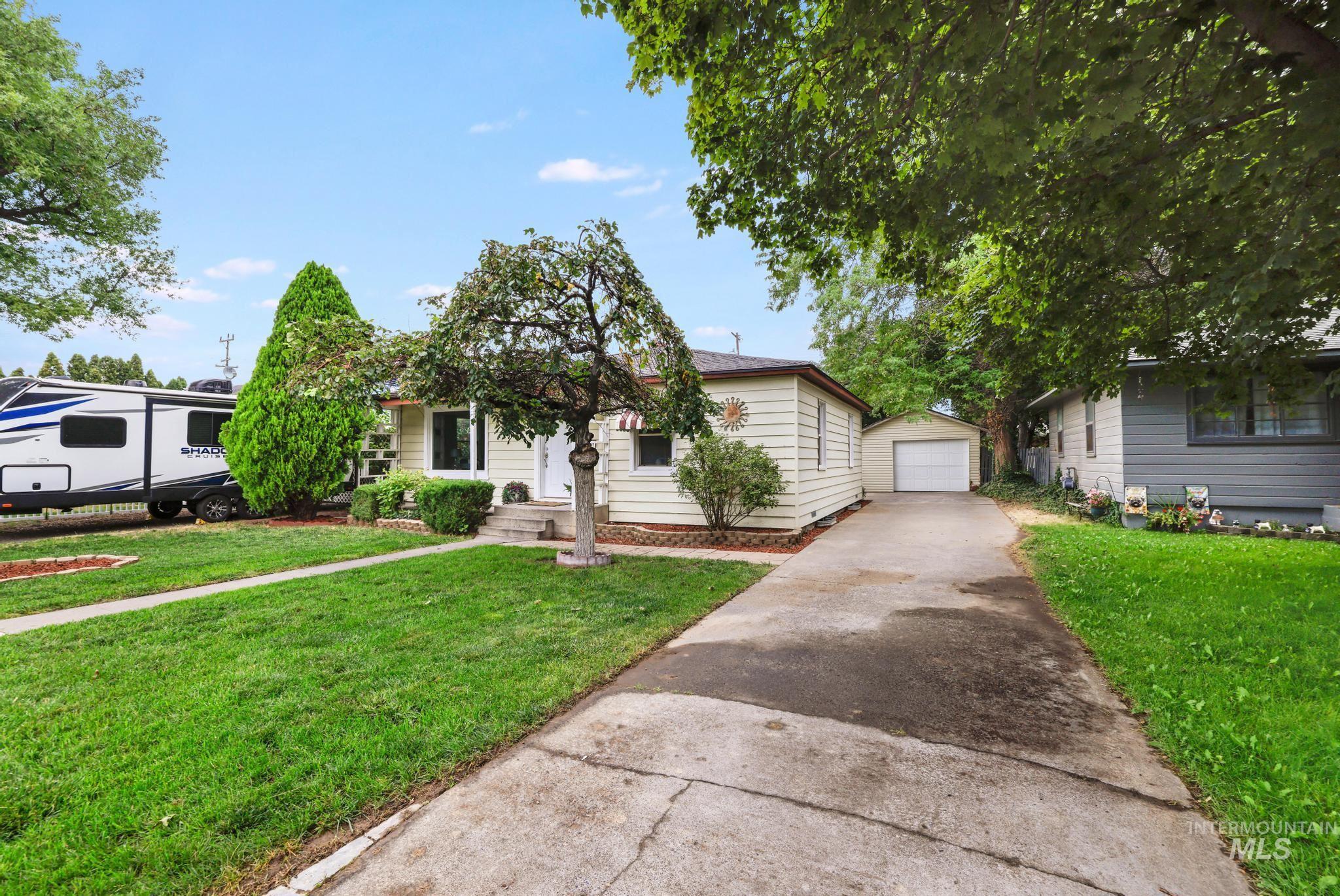 474 Polk St., Twin Falls, Idaho 83301, 2 Bedrooms, 1 Bathroom, Residential For Sale, Price $269,000,MLS 98997705