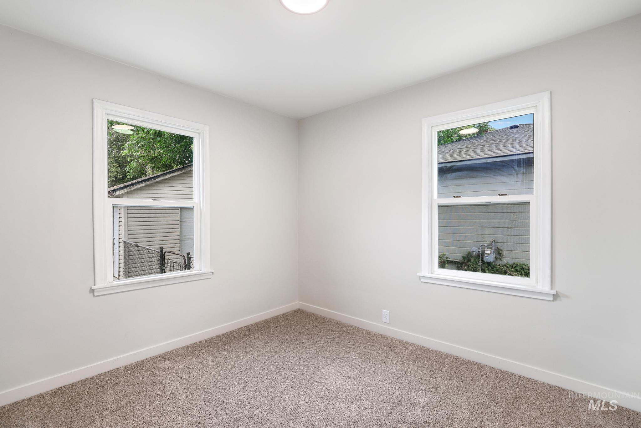474 Polk St., Twin Falls, Idaho 83301, 2 Bedrooms, 1 Bathroom, Residential For Sale, Price $269,000,MLS 98997705