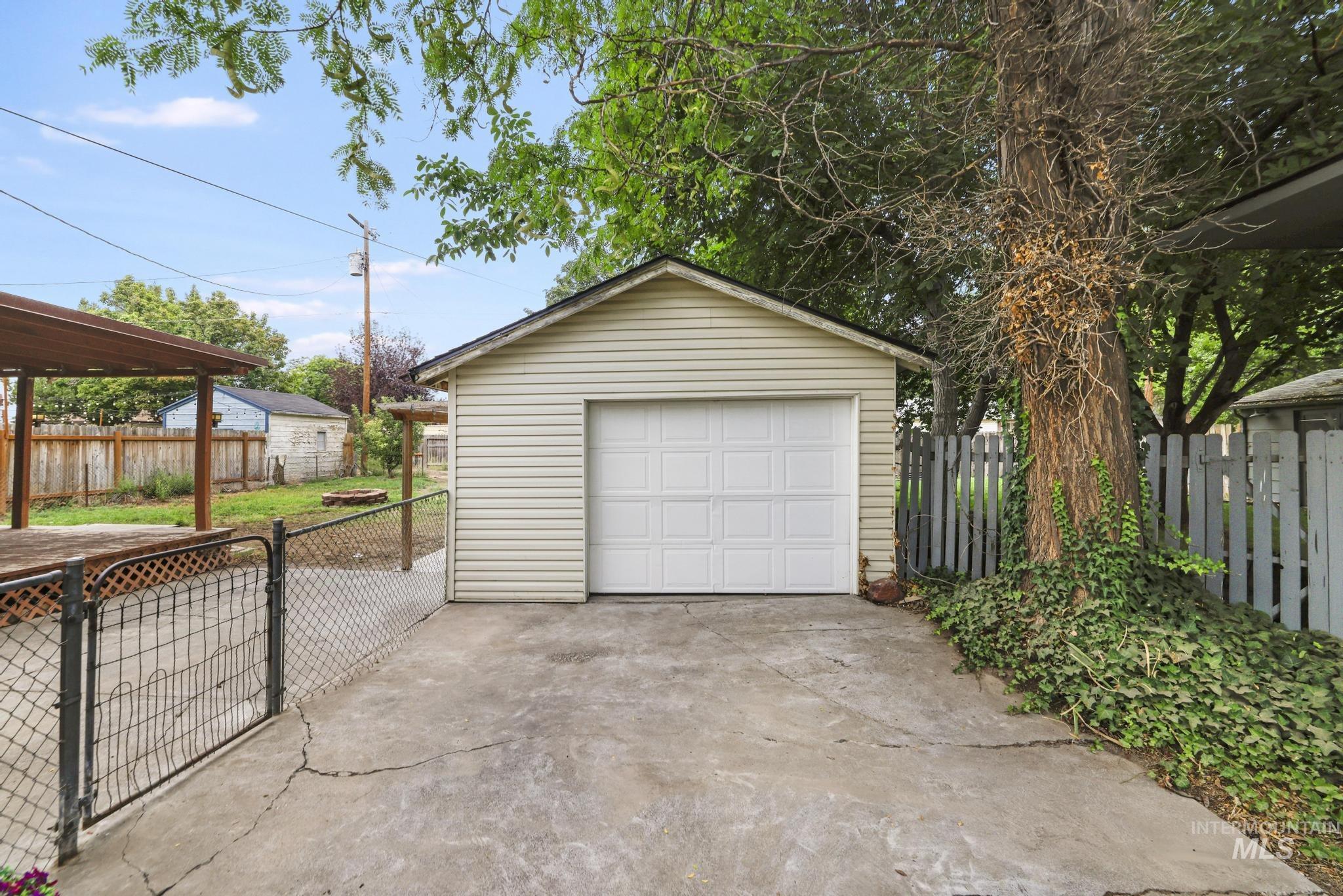 474 Polk St., Twin Falls, Idaho 83301, 2 Bedrooms, 1 Bathroom, Residential For Sale, Price $269,000,MLS 98997705